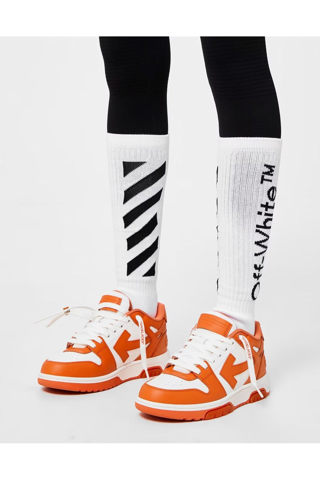 Off-White-OUTLET-SALE-Diagonal Helvetica Logo Long Socks-ARCHIVIST