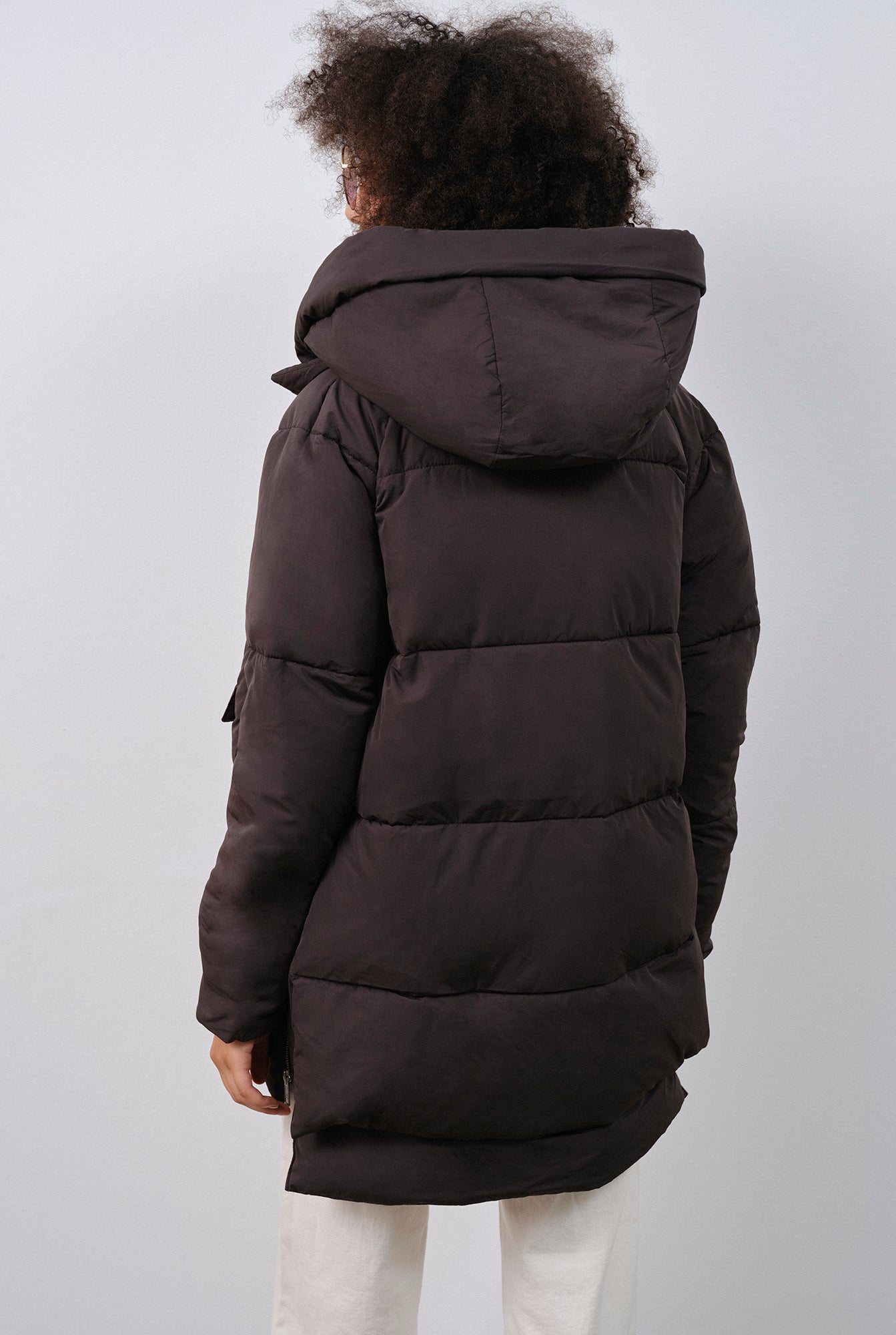 Embassy Of Bricks And Logs-LYNDON PUFFER JACKET-Jacken & Mäntel-Black-Deal-Outlet-by-ARCHIVIST
