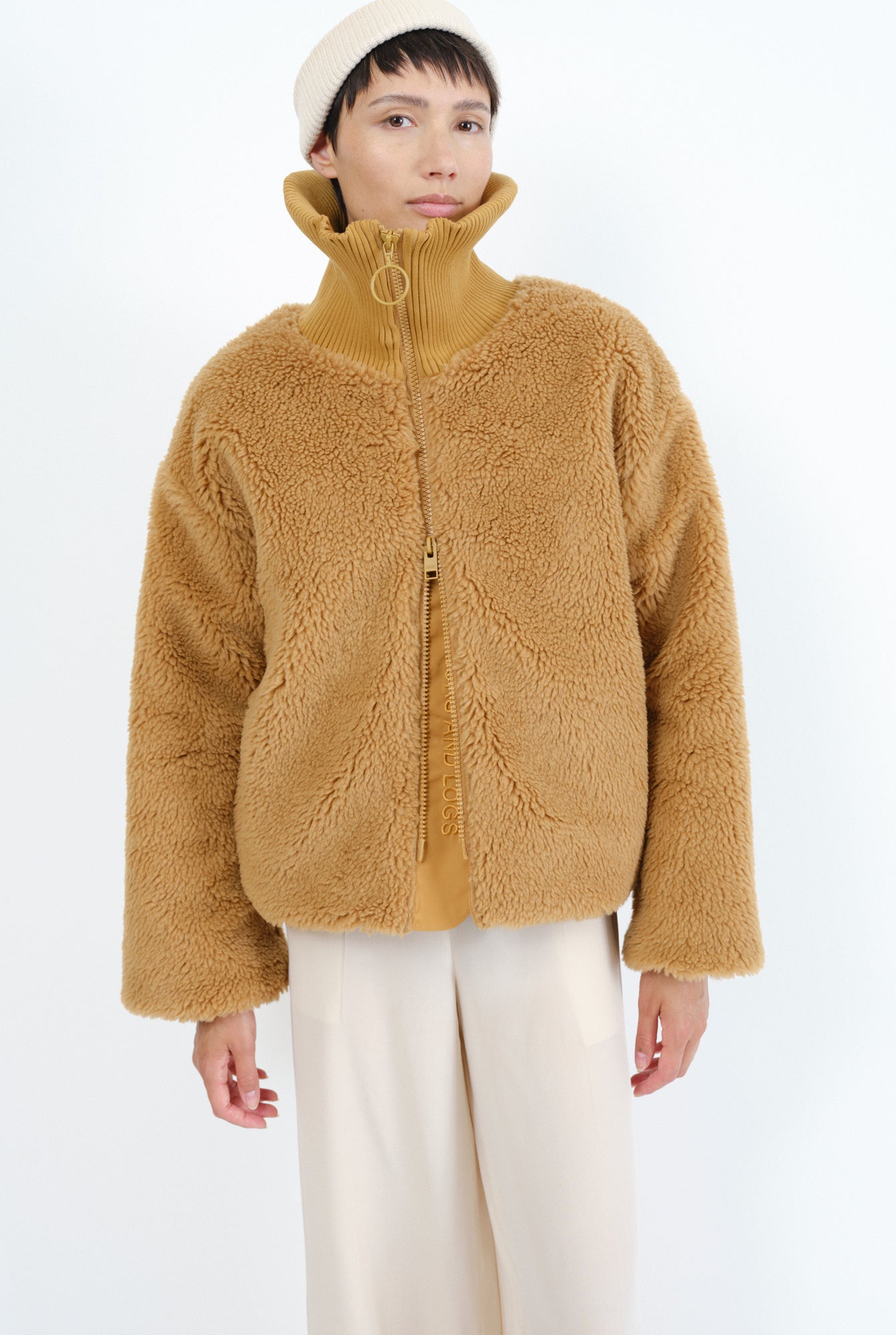 Embassy of Bricks and Logs-Archive-Sale-Outlet-KORSIKA TEDDY BOMBER-Jacken & Mäntel-L-EARTH-by-ARCHIVIST