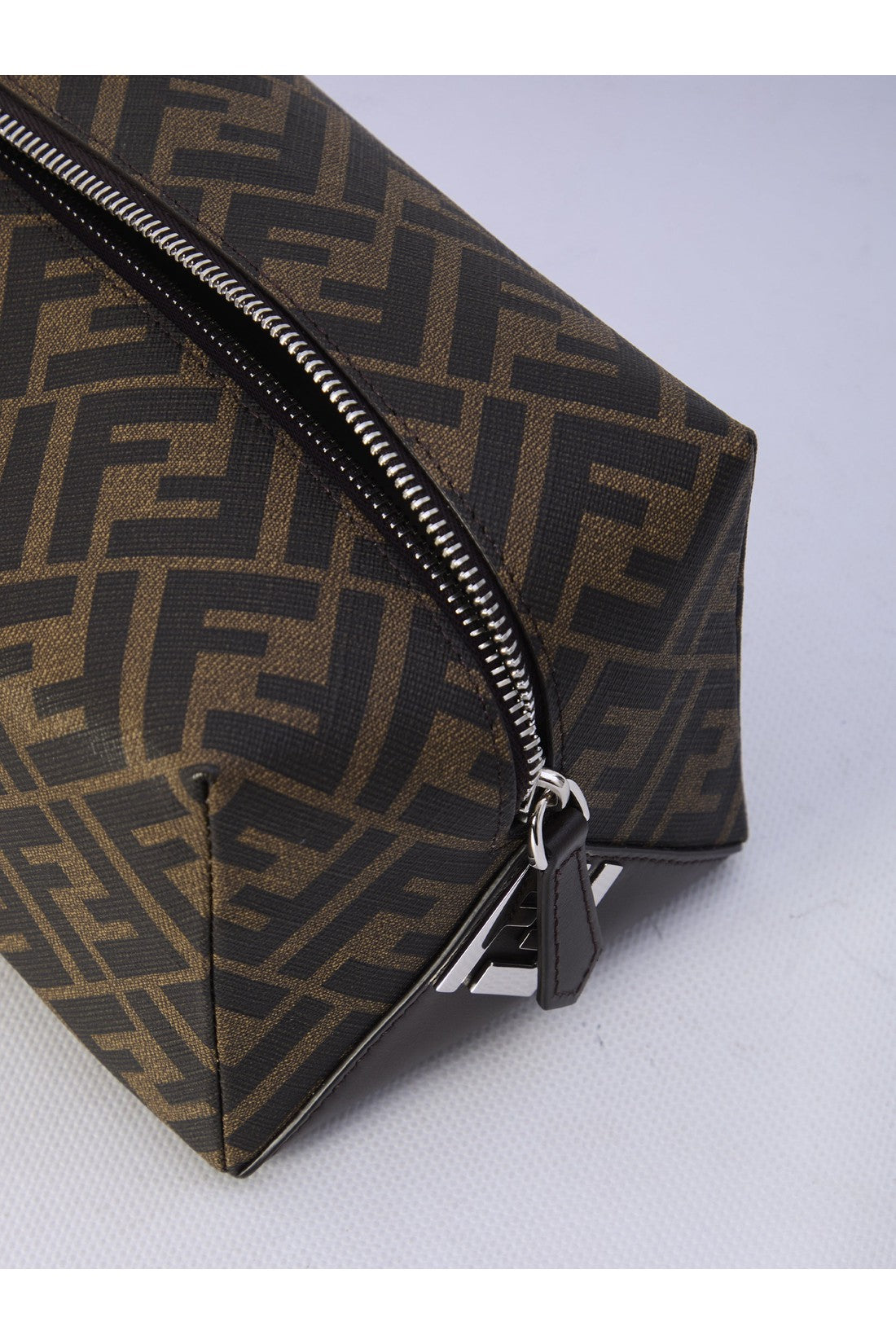 Fendi-OUTLET-SALE-FF toiletry case-ARCHIVIST