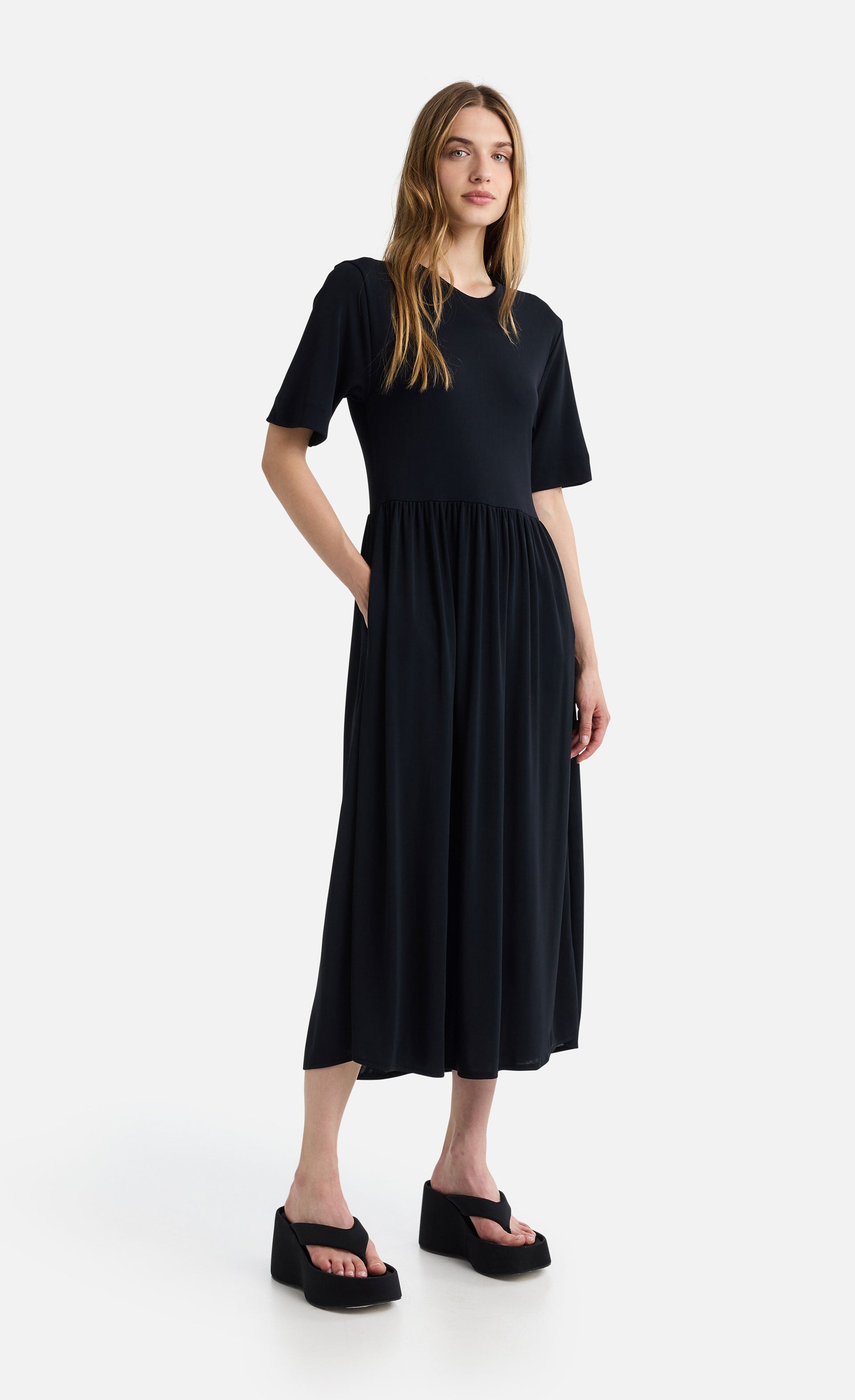 Iheart-Kelathra-Kleider & Röcke-Black-Deal-Outlet-by-ARCHIVIST