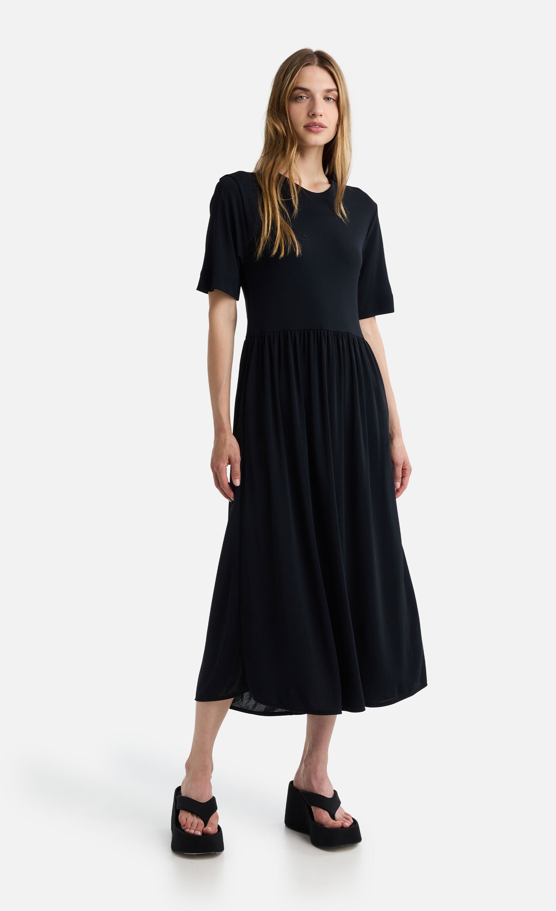 Iheart-Kelathra-Kleider & Röcke-Black-Deal-Outlet-by-ARCHIVIST