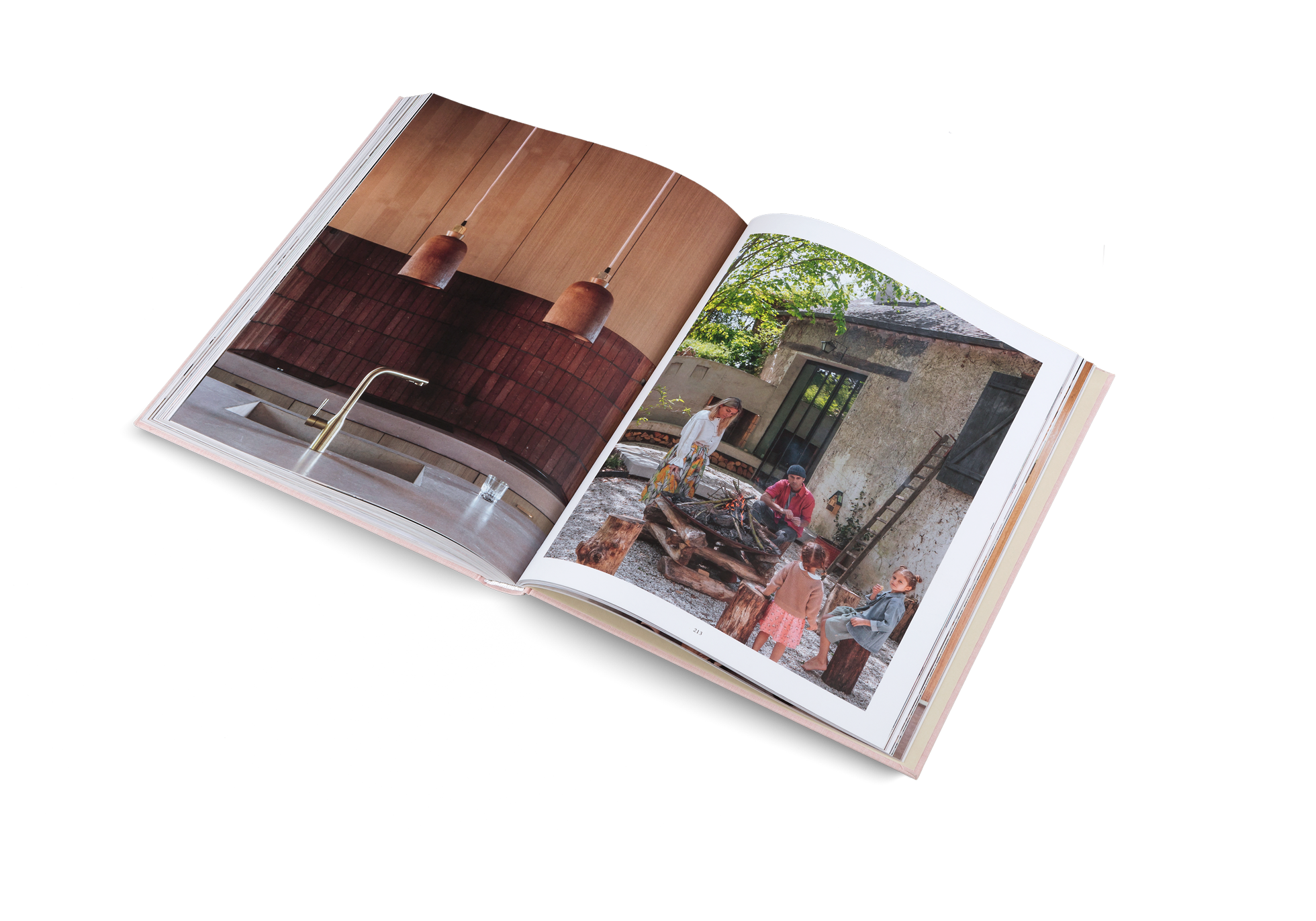 Gestalten Eu Shop-Inspiring Family Homes-Book-Black-Deal-Outlet-by-ARCHIVIST