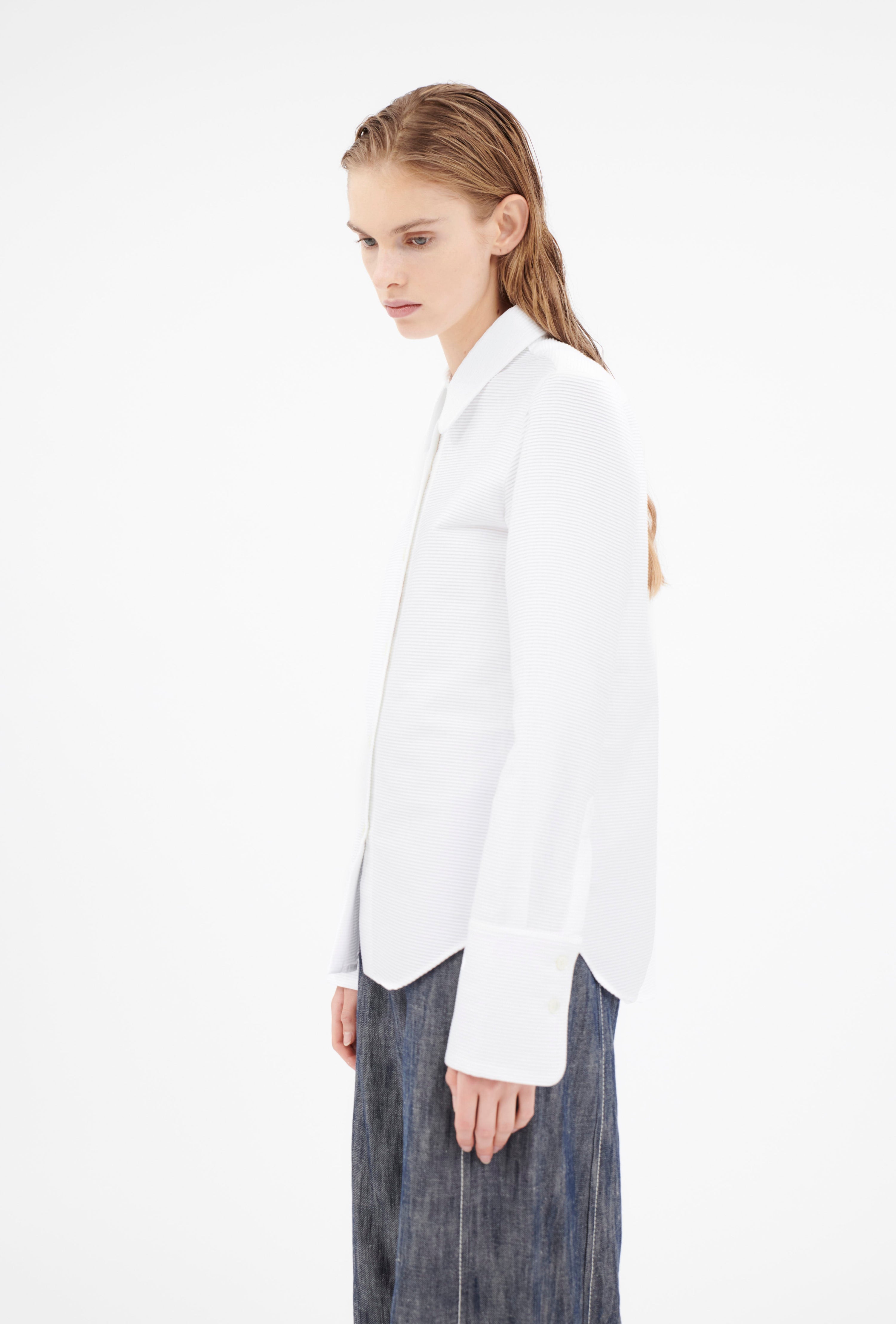 Odeeh-Fine Plissé Bluse, White-Hemden & Blusen-Black-Deal-Outlet-by-ARCHIVIST