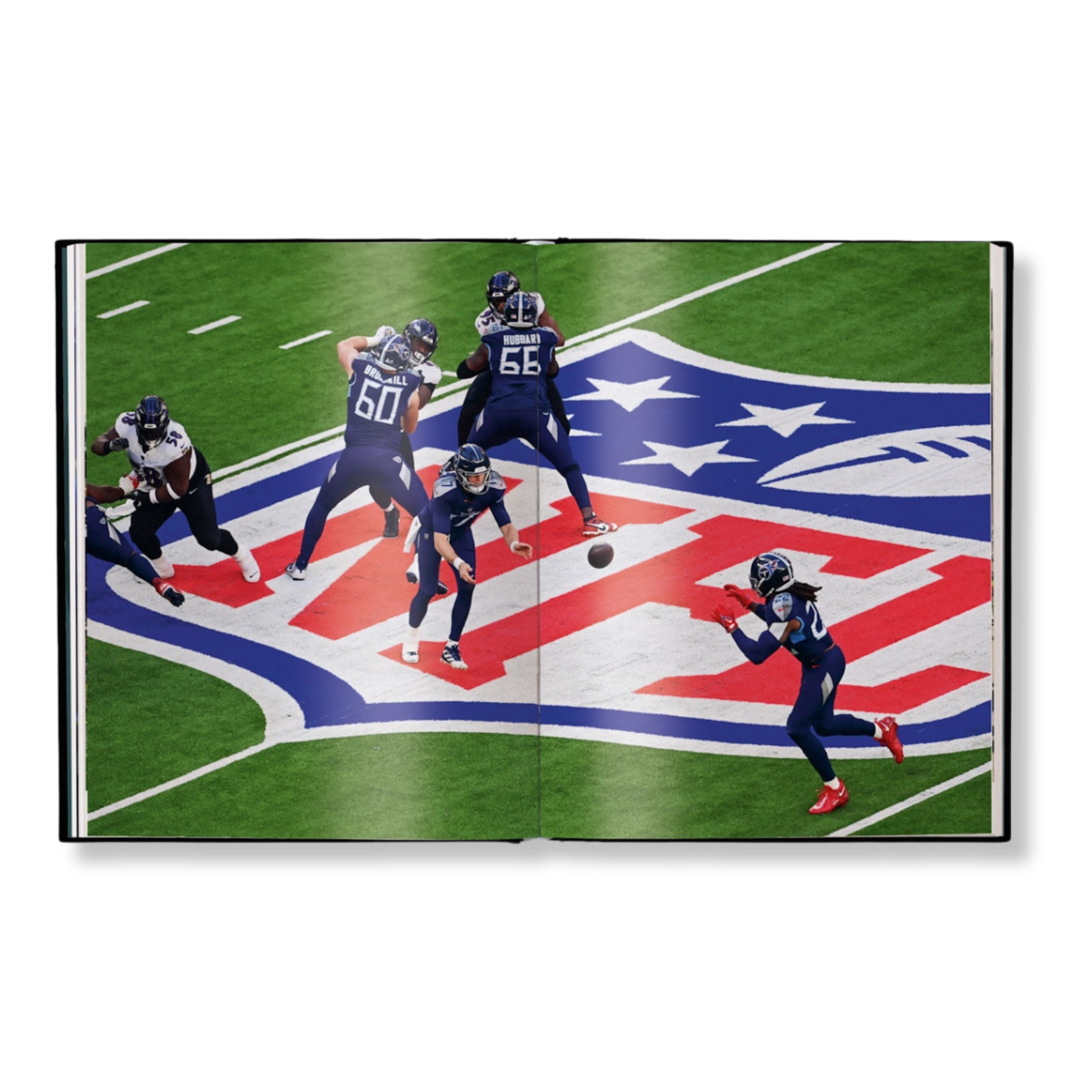 Gestalten Eu Shop-American Football-Book-Black-Deal-Outlet-by-ARCHIVIST
