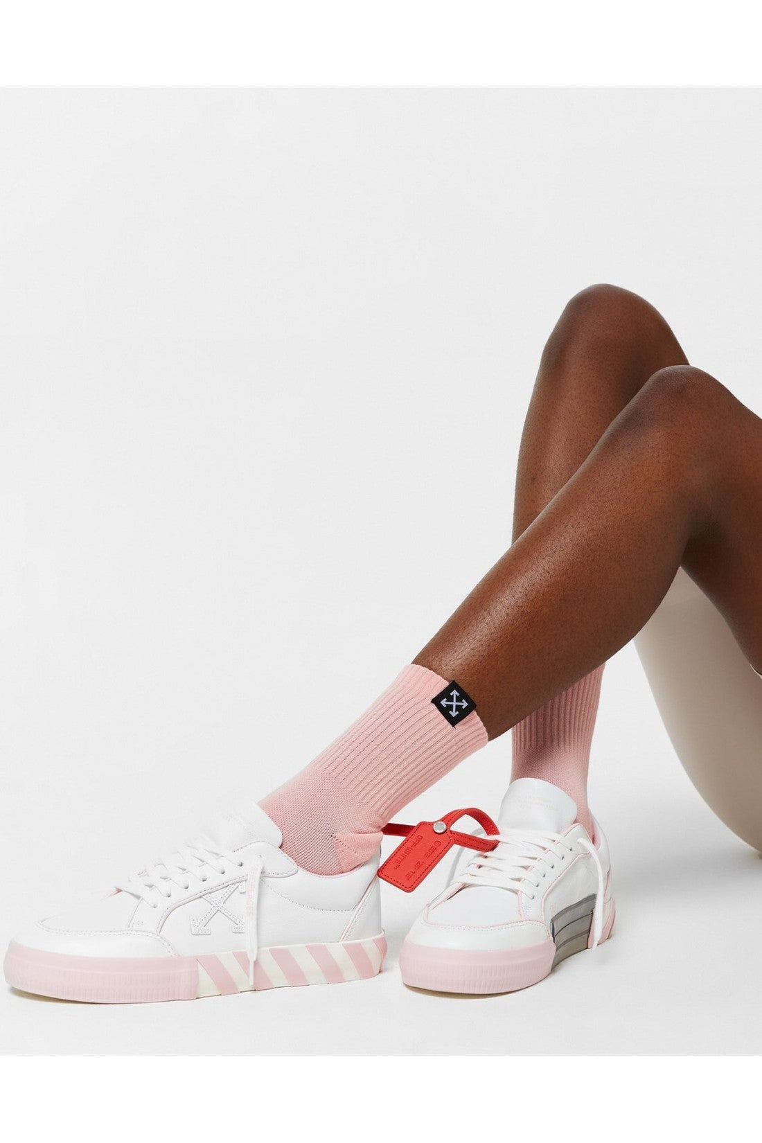 Off-White-OUTLET-SALE-Helvetica Logo Low Socks-ARCHIVIST