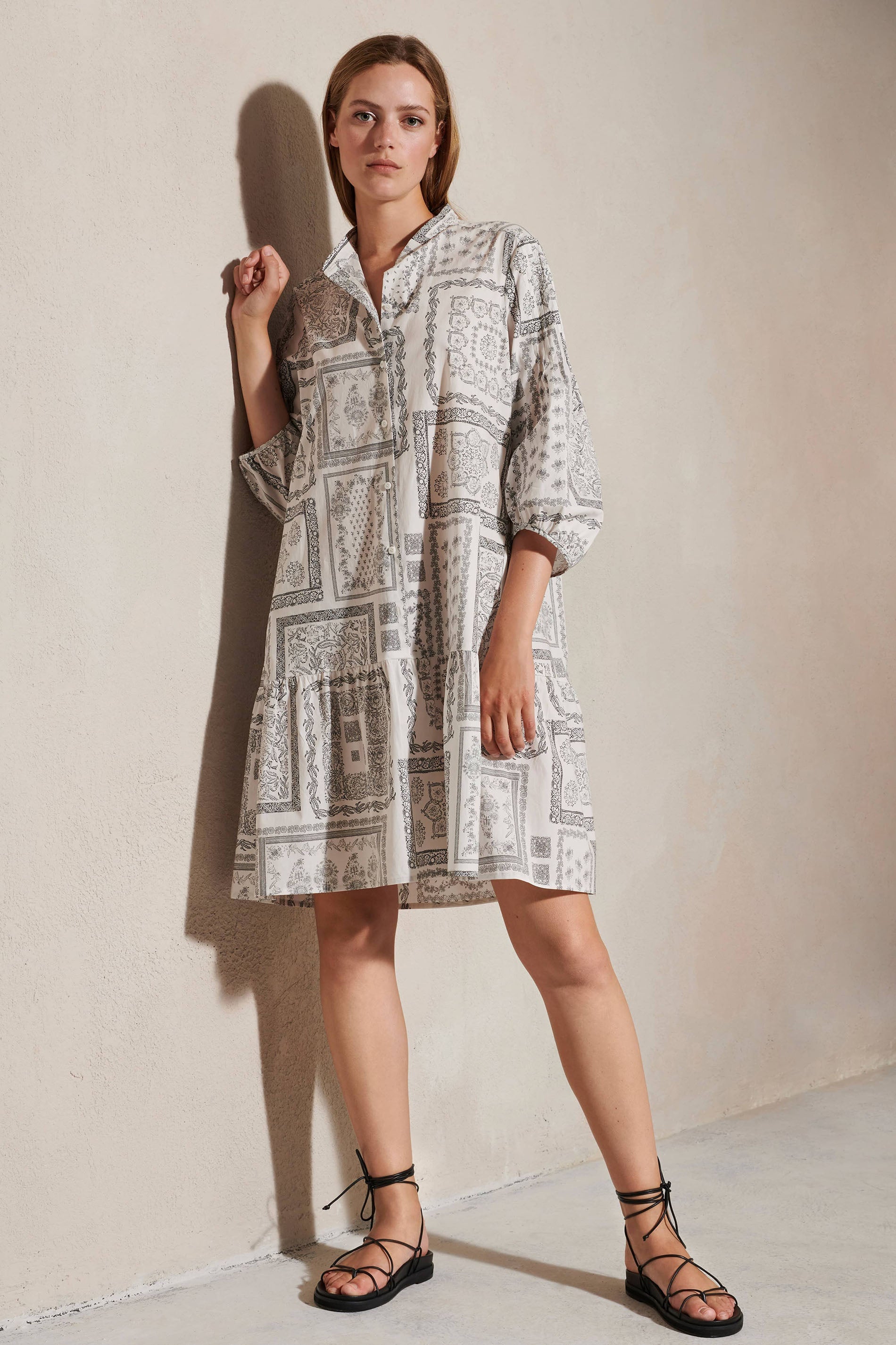 LUISA CERANO-OUTLET-SALE-Hemdblusenkleid mit Tile-Print-Kleider & Röcke-by-ARCHIVIST