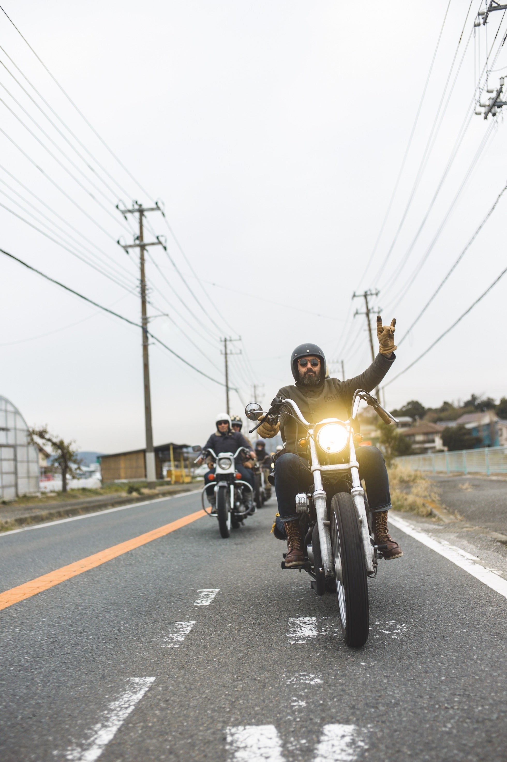 Gestalten Eu Shop-BRUMMM #3-Book-Black-Deal-Outlet-by-ARCHIVIST