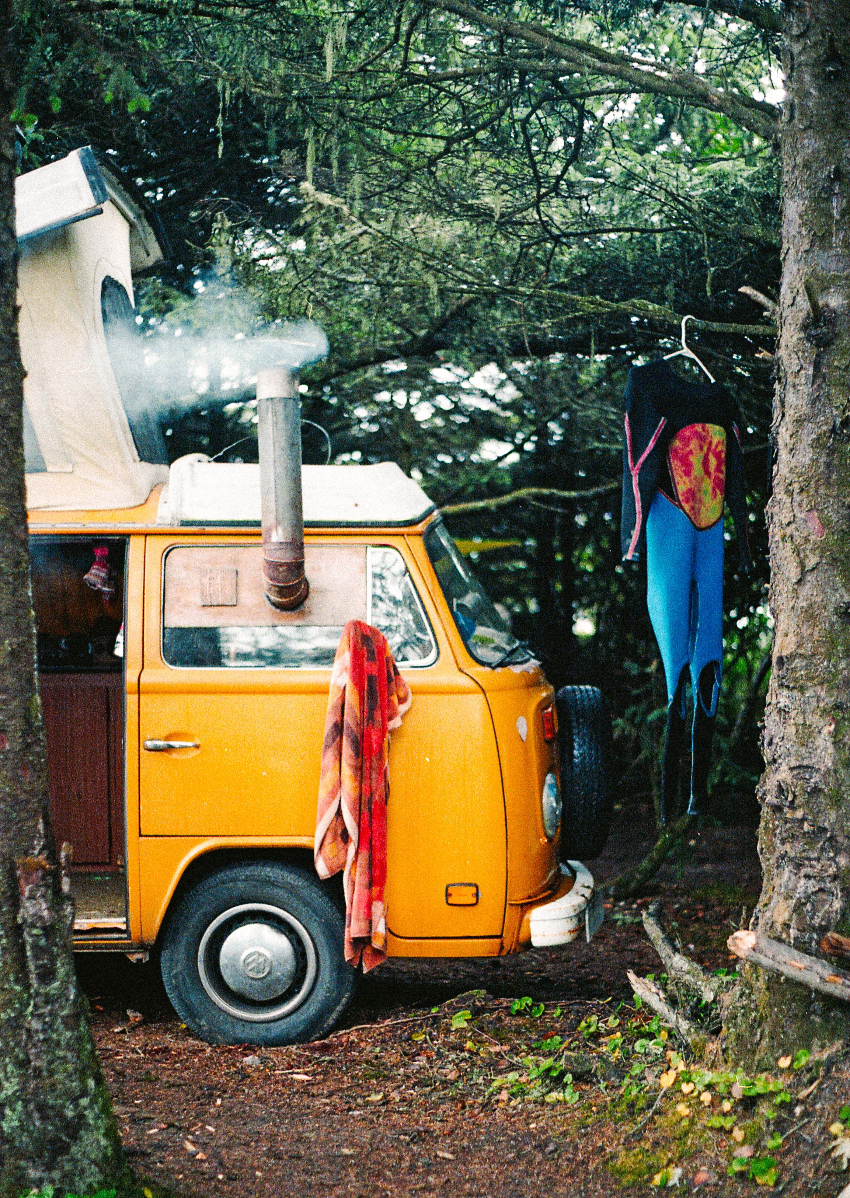 Gestalten Eu Shop-Hit The Road-Book-Black-Deal-Outlet-by-ARCHIVIST