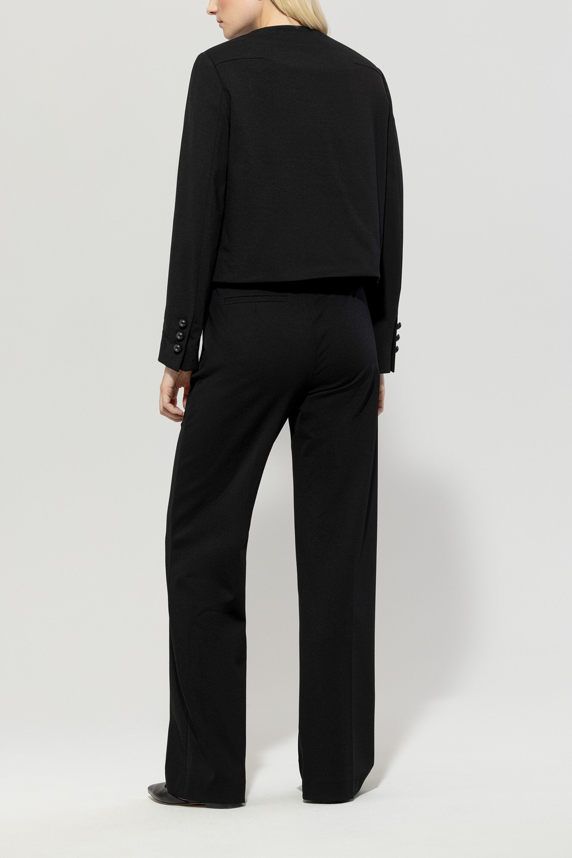 Luisa Cerano-Hose aus Punto-Milano-Hosen-Black-Deal-Outlet-by-ARCHIVIST