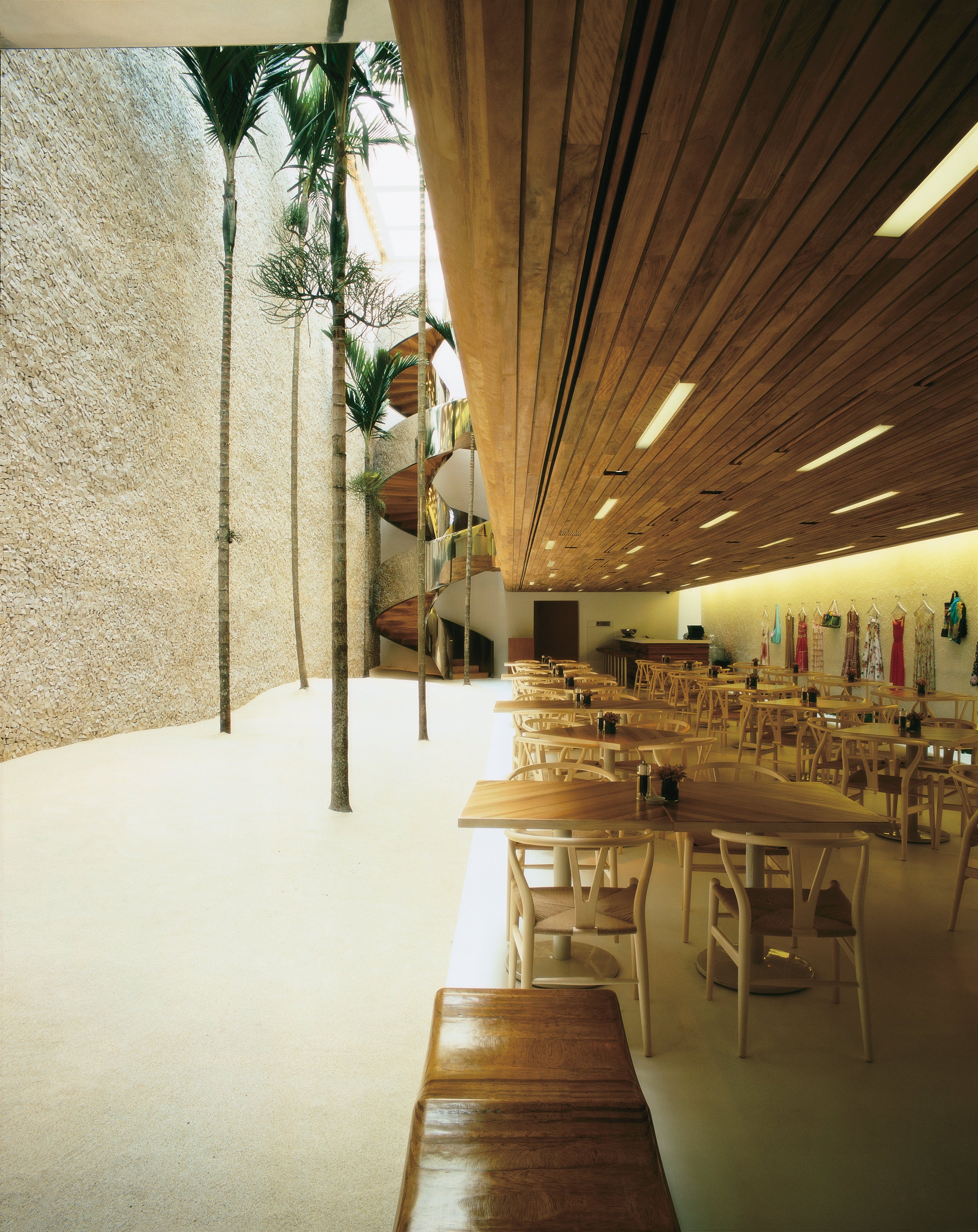 Gestalten Eu Shop-Isay Weinfeld-Book-Black-Deal-Outlet-by-ARCHIVIST