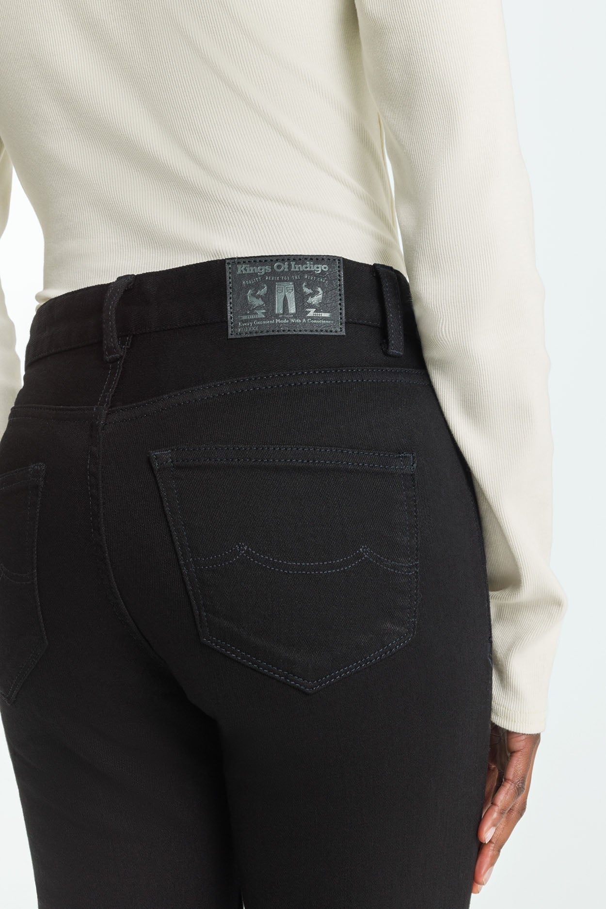 Kings Of Indigo-CHRISTINA HIGH | STAY BLACK RINSE-Jeans-Black-Deal-Outlet-by-ARCHIVIST