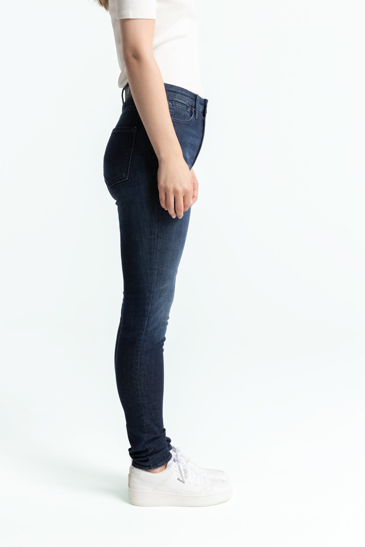 Kings Of Indigo-CHRISTINA HIGH | GORBI BLUE WORN-Jeans-Black-Deal-Outlet-by-ARCHIVIST