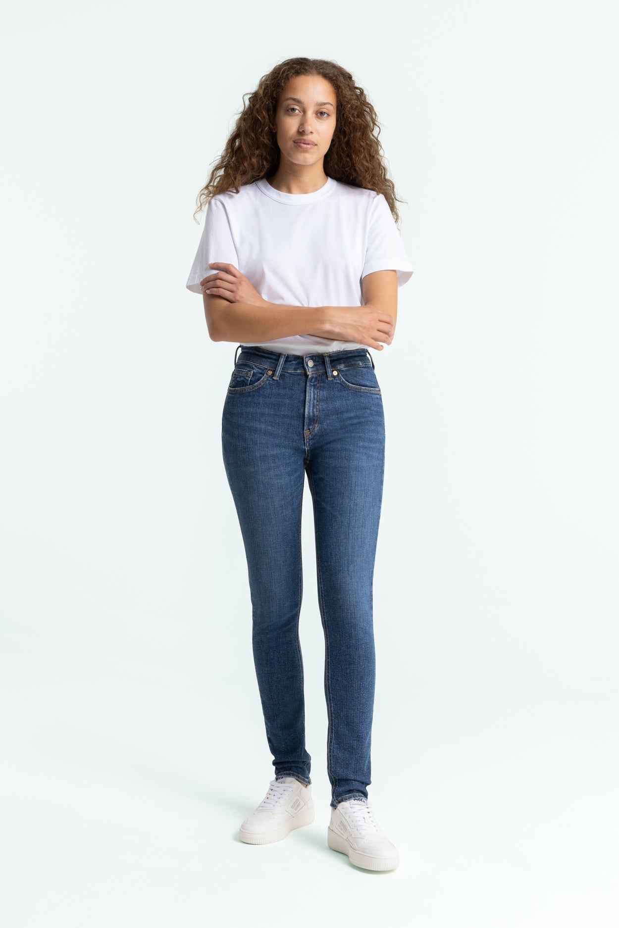 Kings Of Indigo-JUNO MEDIUM | JOURNEY MID USED-Jeans-Black-Deal-Outlet-by-ARCHIVIST