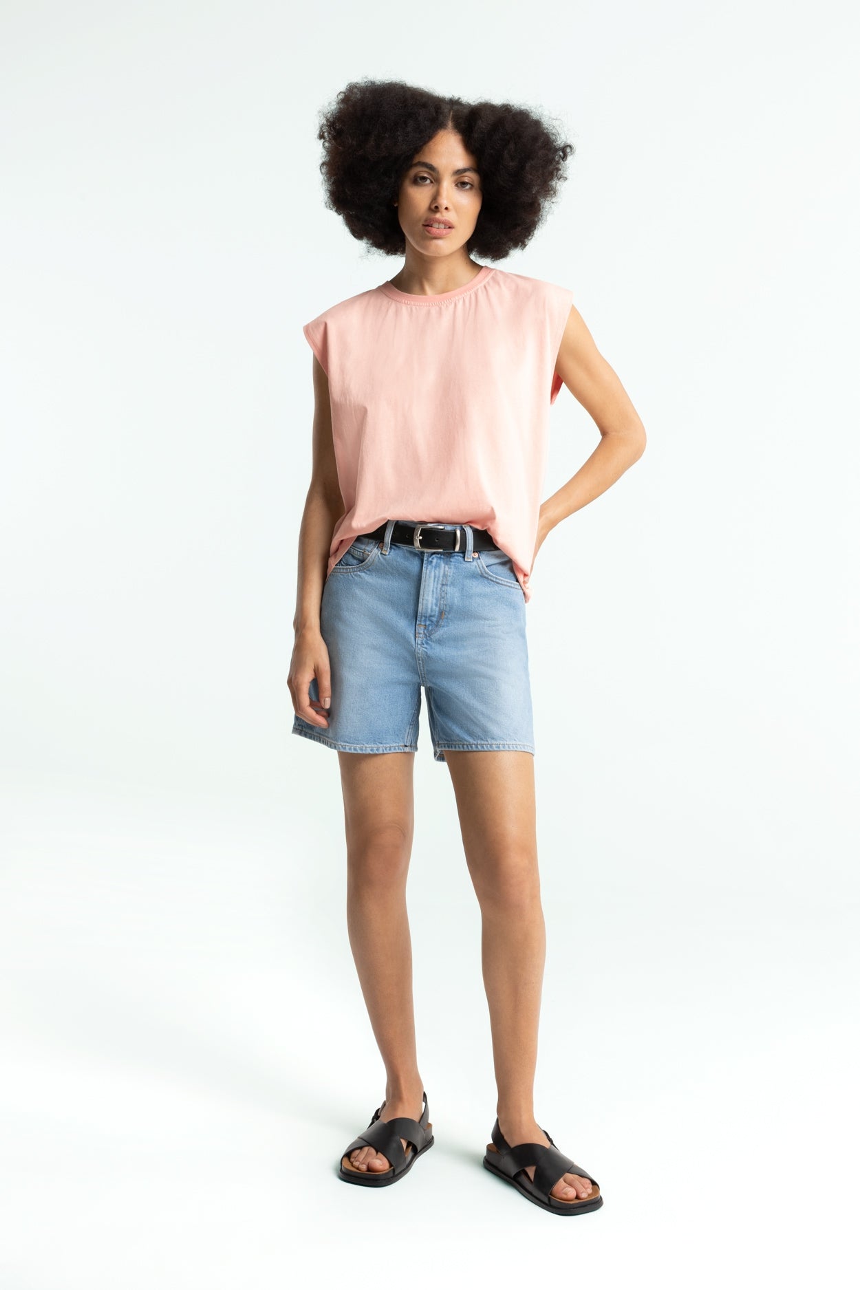 LIORA SHORT | SANIBEL LIGHT