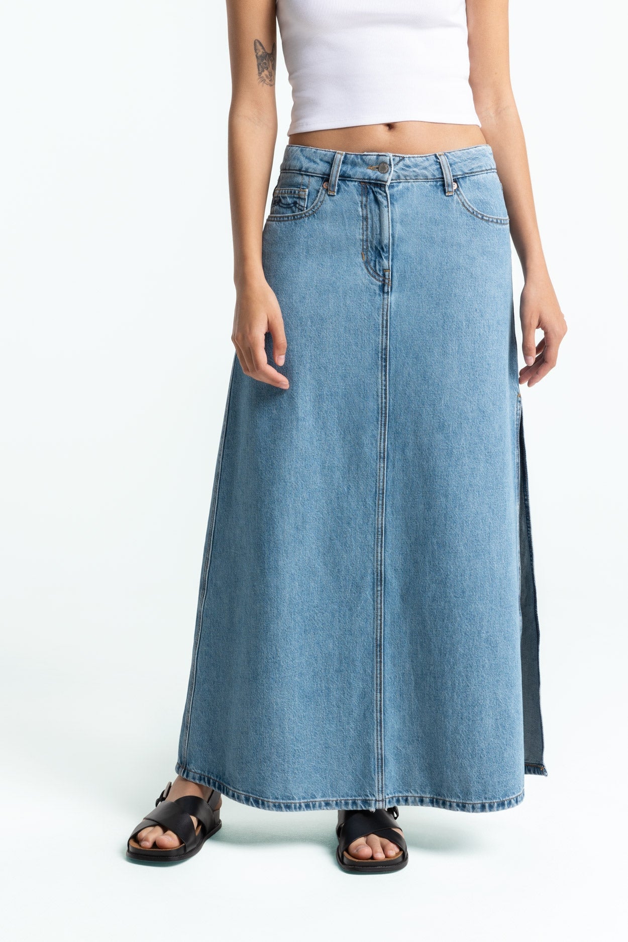 AMIRAH | BLUE REEF MID