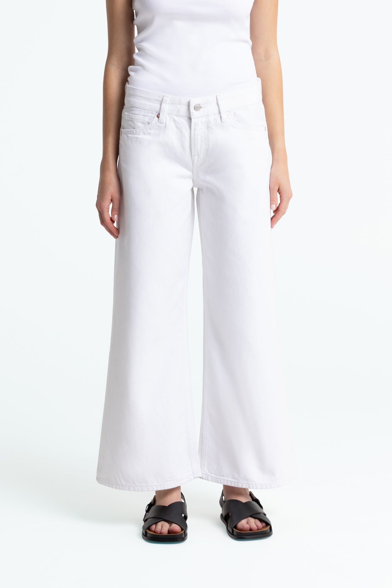 TANJA | DIOP OPTICAL WHITE