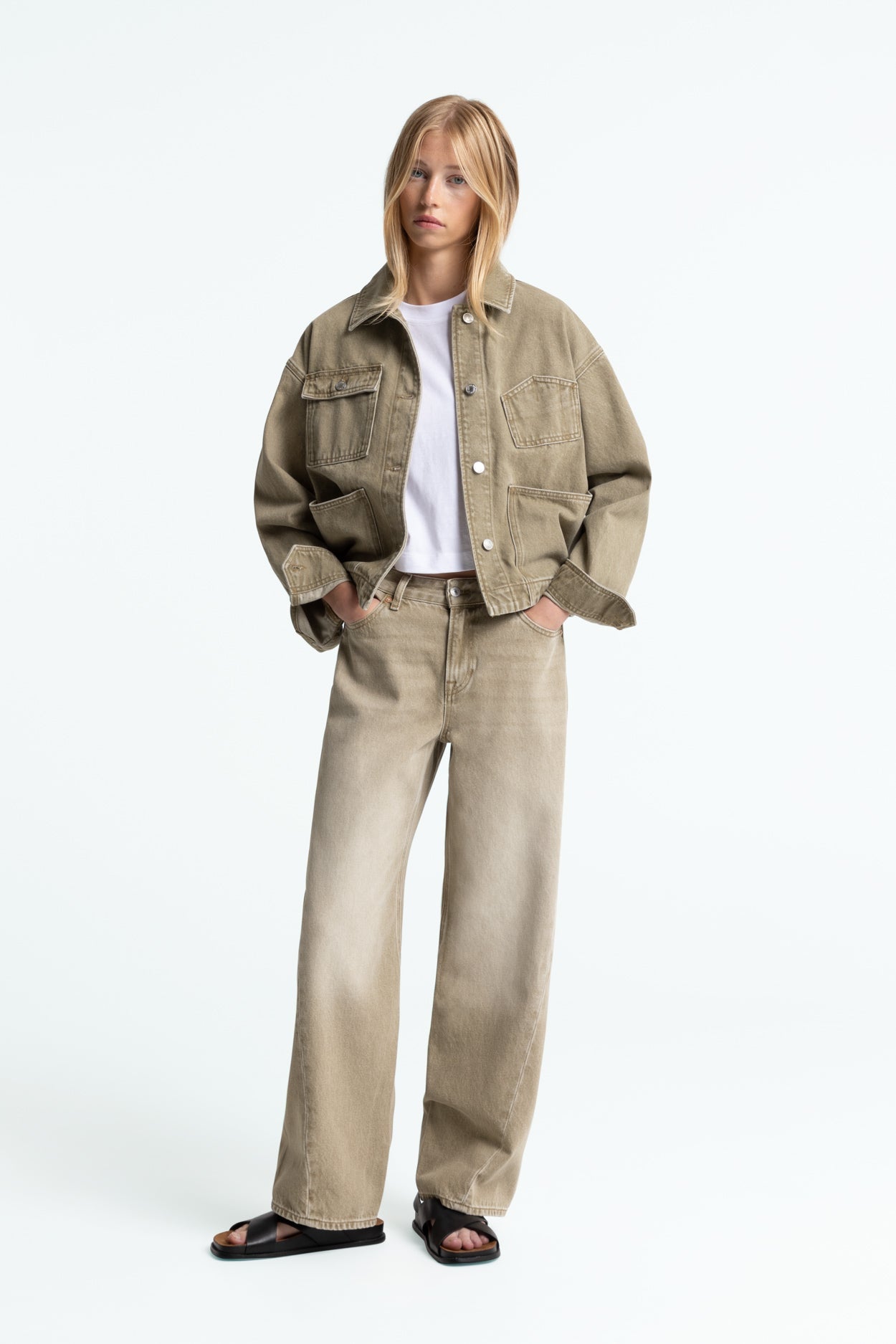 INGRID | RETRO BEIGE CLEAN