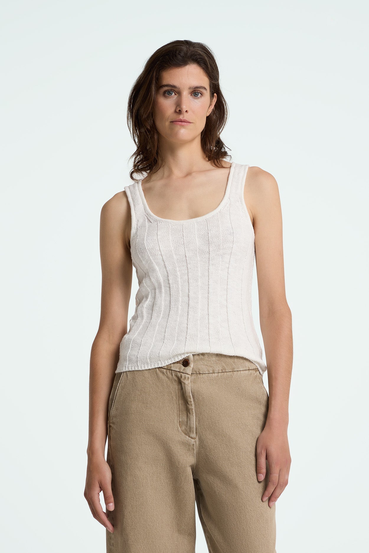 HINAN | WHITE