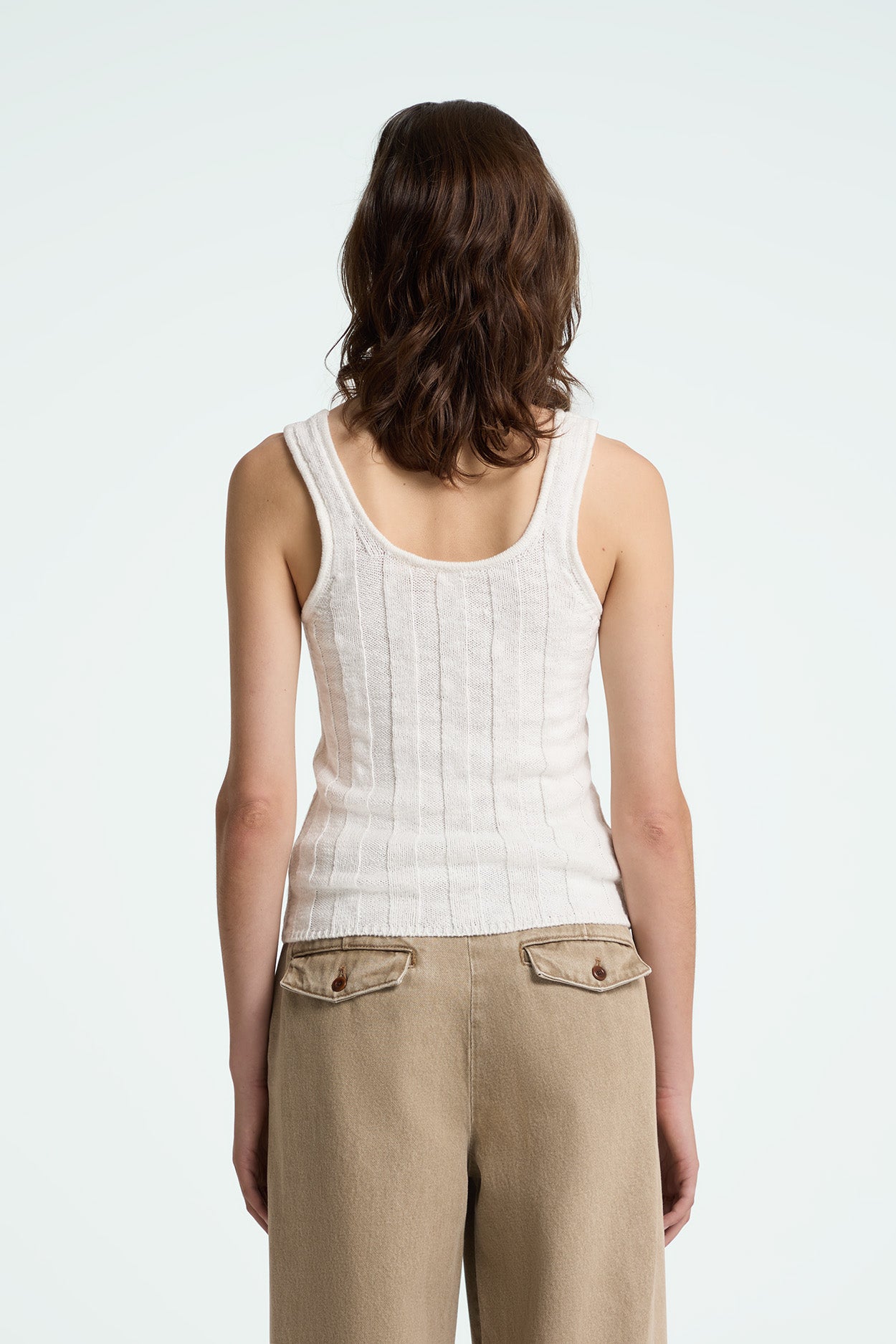 HINAN | WHITE
