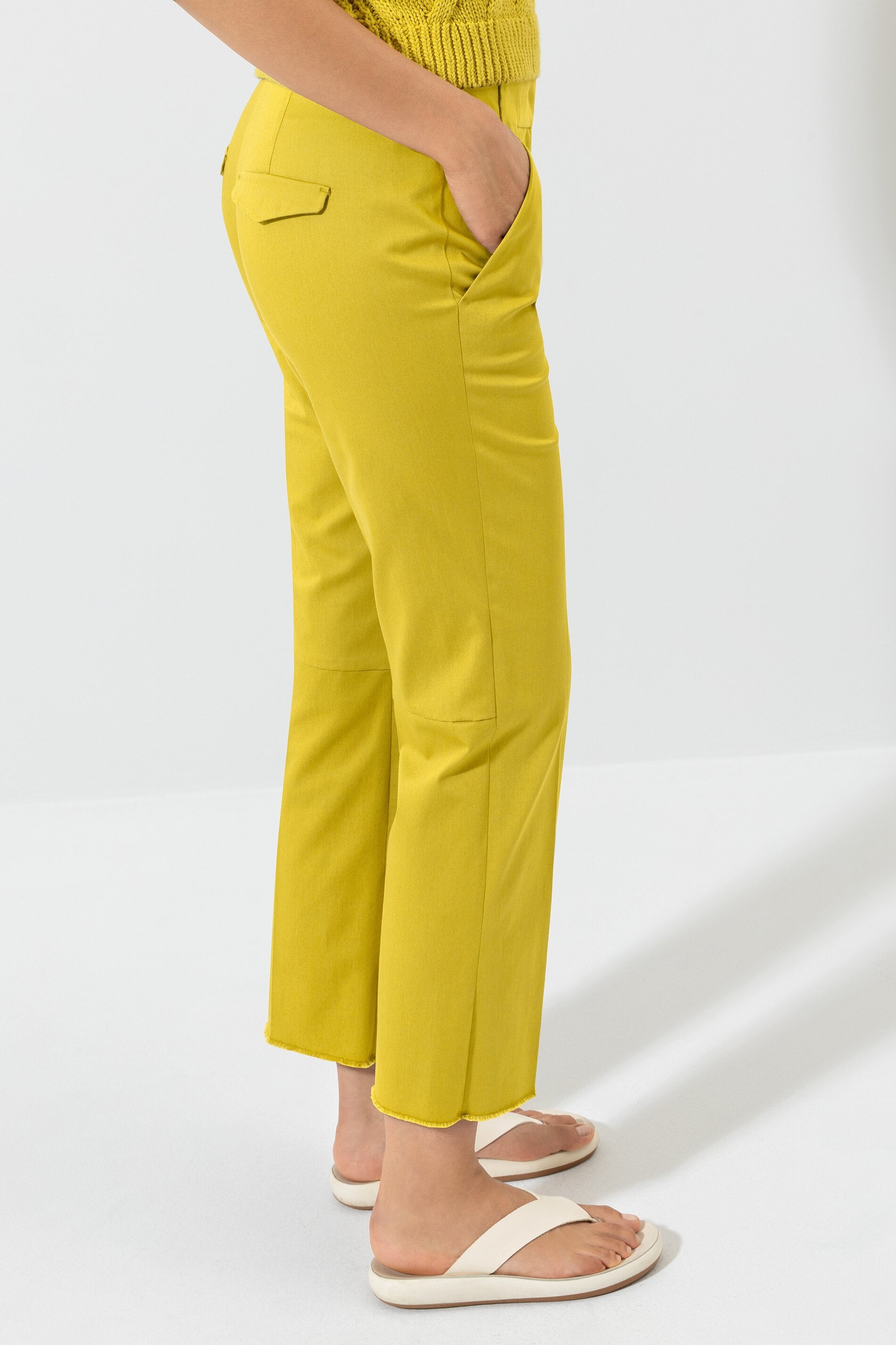 LUISA-CERANO-OUTLET-SALE-Gabardine-Babyflare-Pants-Hosen-ARCHIVE-COLLECTION-3_98e036d1-0b5d-4045-b327-c0ad4ff1d684.jpg