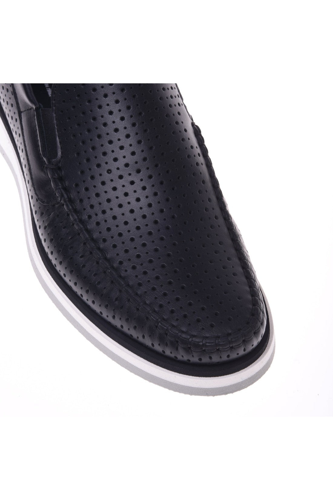 Loafer in black perforated calfskin