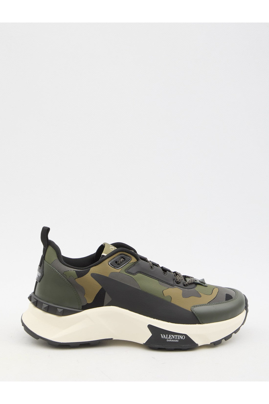 VALENTINO GARAVANI-OUTLET-SALE-Low Top True Act Camouflage sneakers-ARCHIVIST