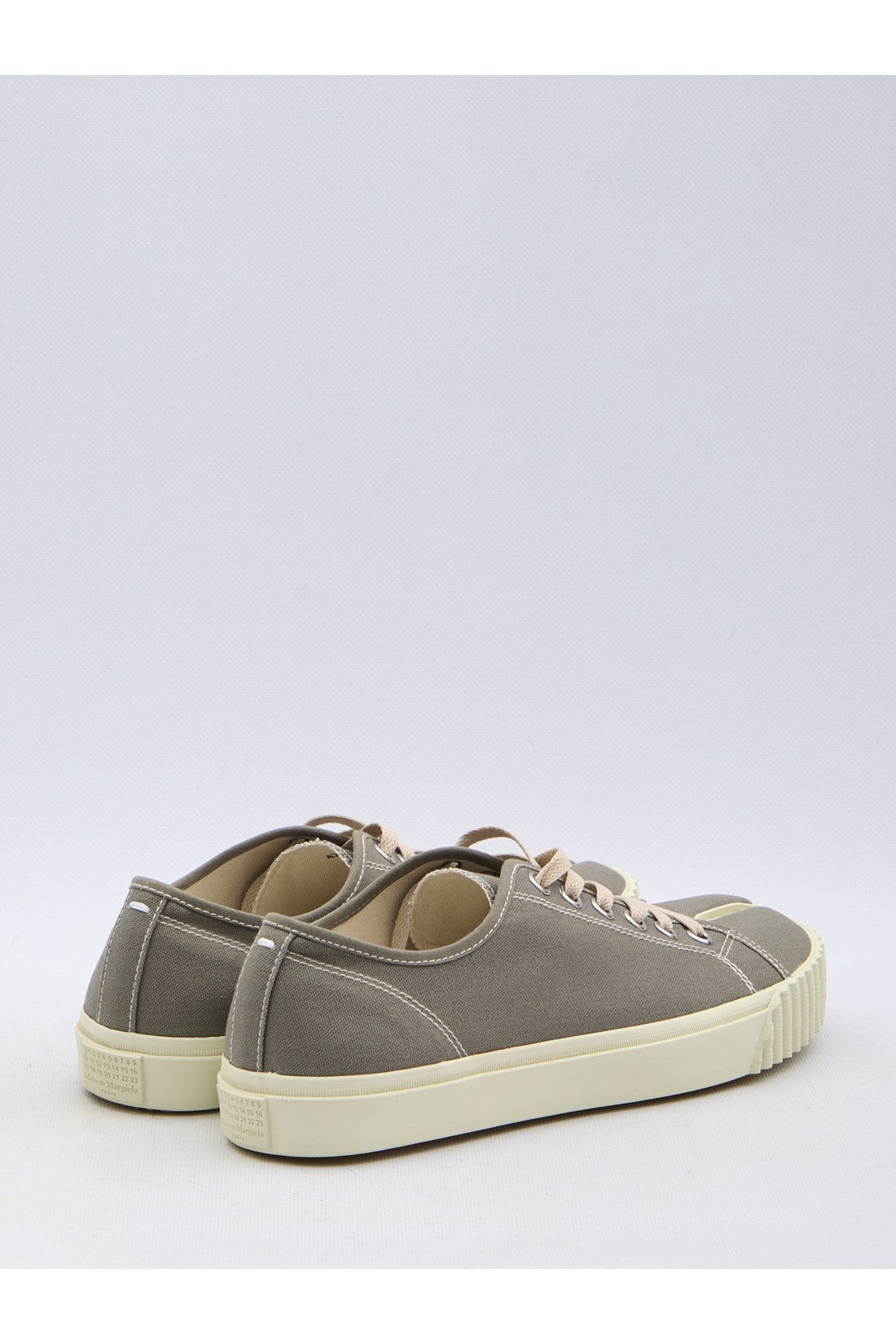 MAISON MARGIELA-OUTLET-SALE-Low-top Tabi sneakers-ARCHIVIST