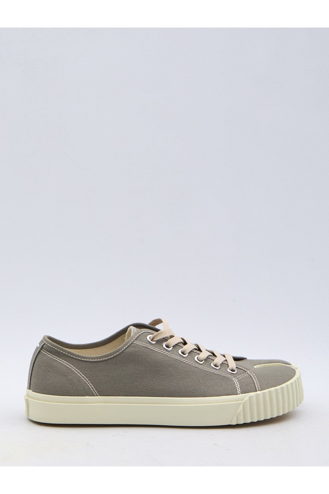 MAISON MARGIELA-OUTLET-SALE-Low-top Tabi sneakers-ARCHIVIST