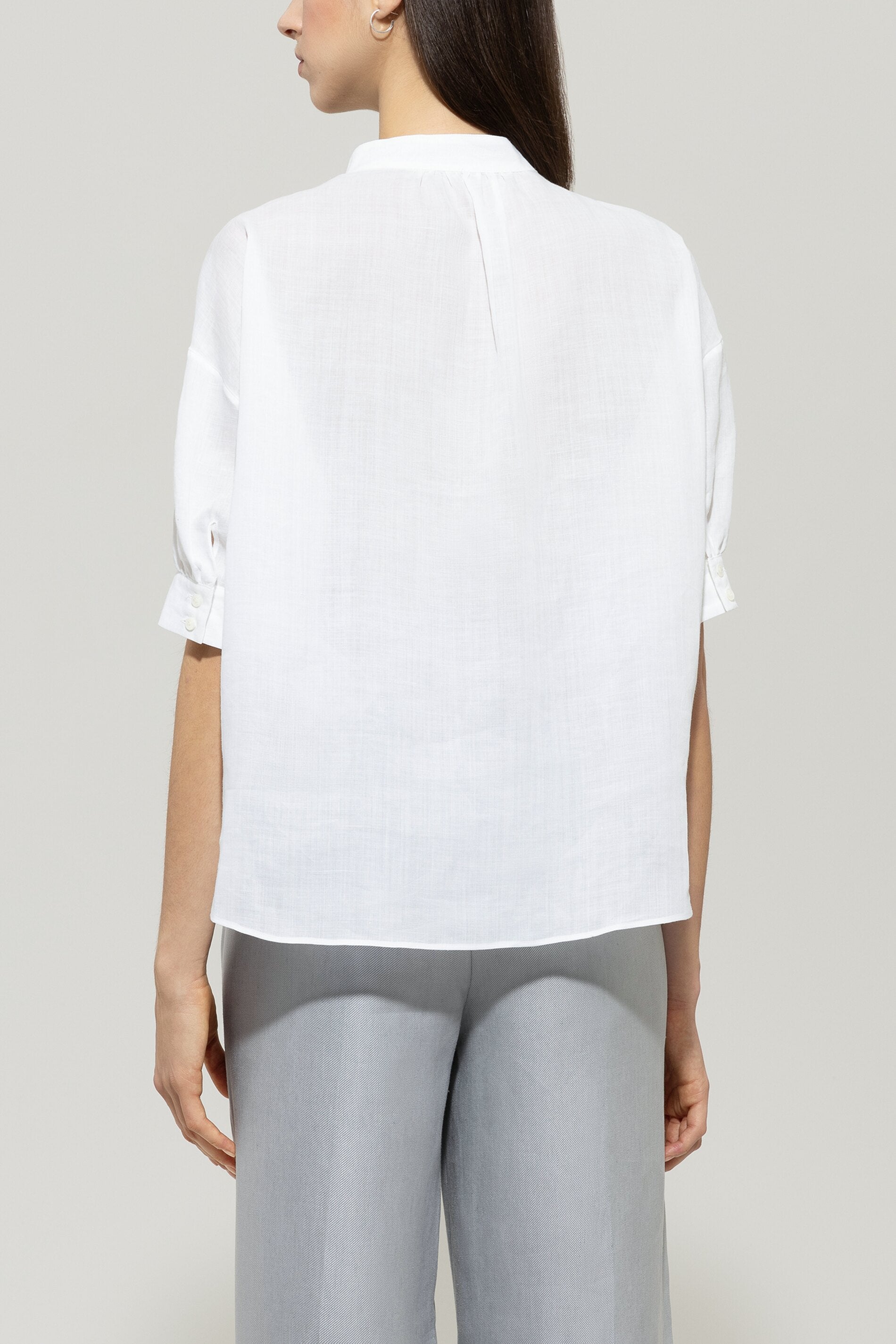 Ramie-Bluse mit Stehkragen