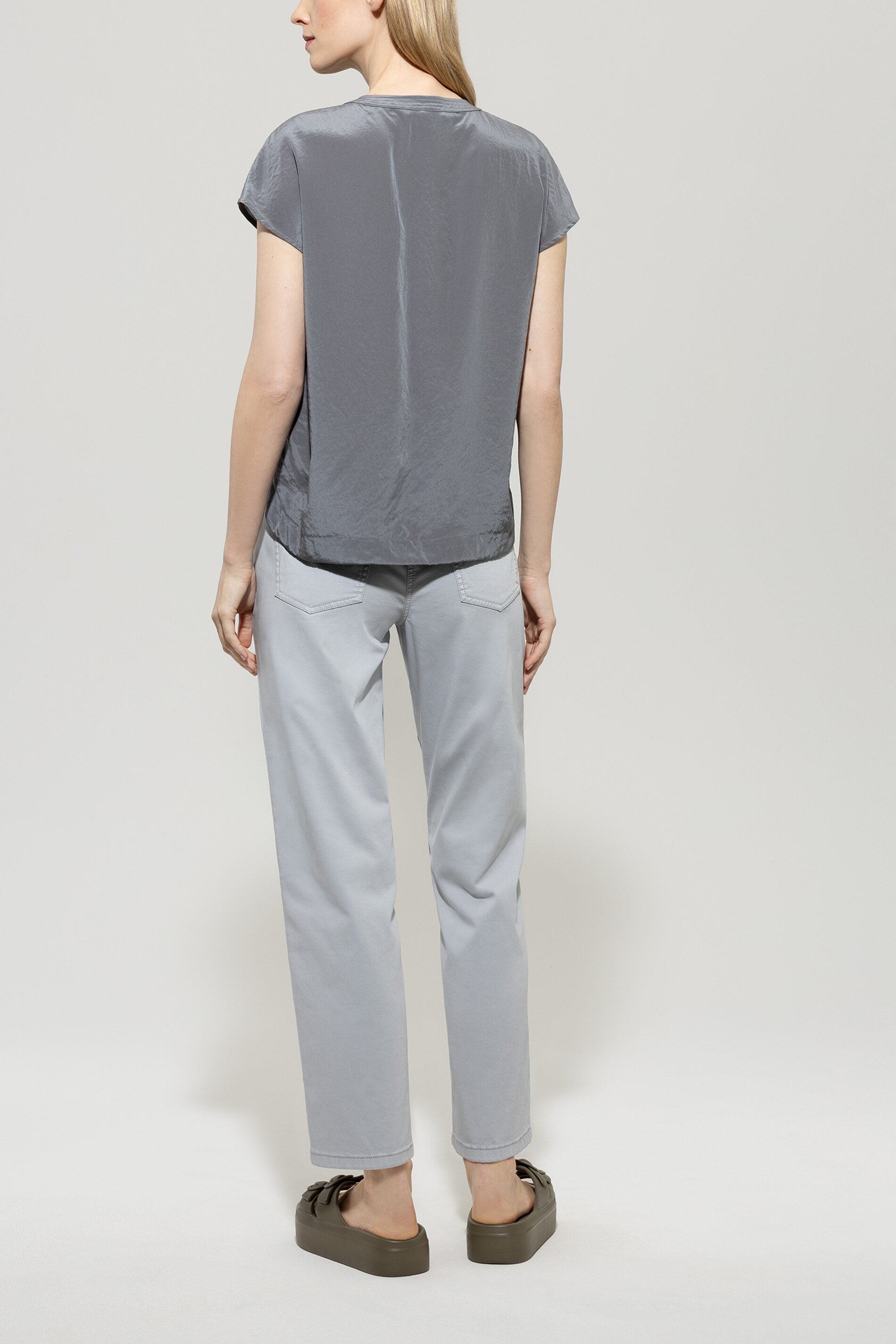 High-Stretch-Tapered-Denim