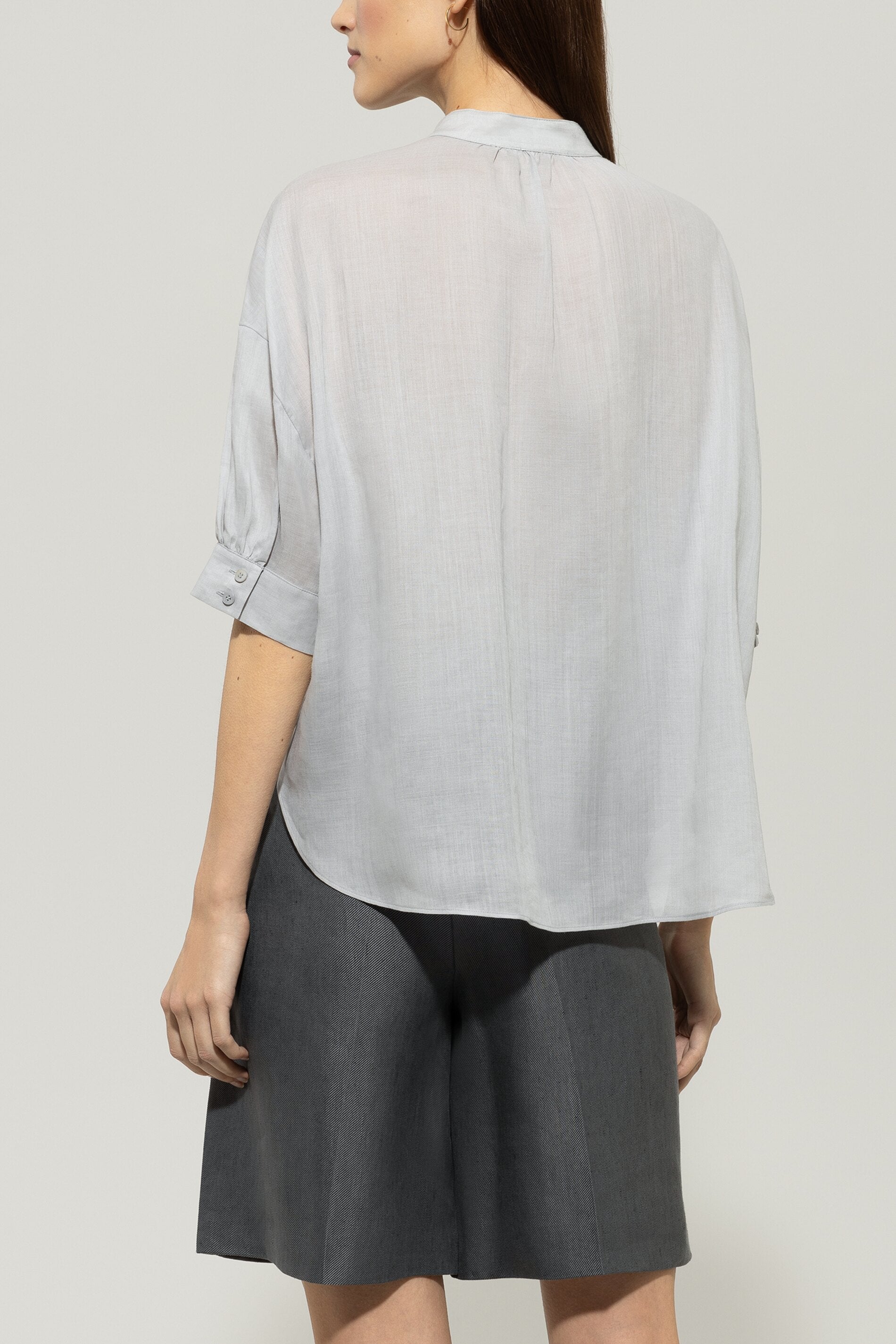 Ramie-Bluse mit Stehkragen