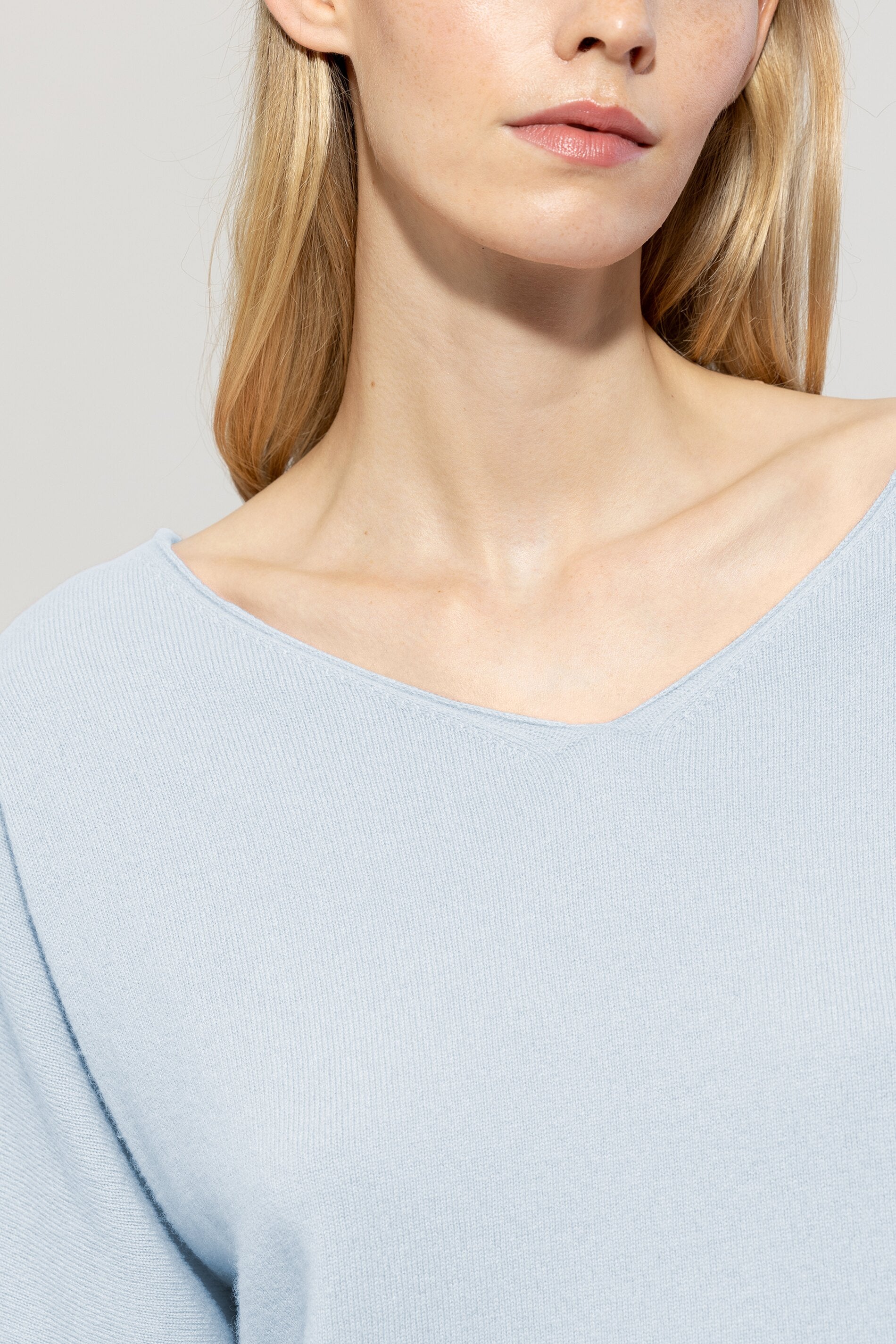 Luisa Cerano-V-Pullover aus Kaschmir-Mix-Strick & Pullover-Black-Deal-Outlet-by-ARCHIVIST