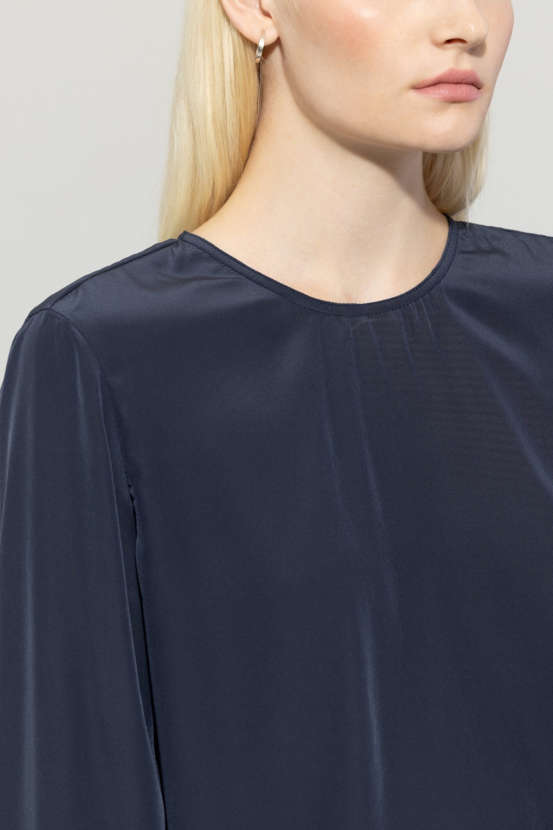 Luisa Cerano-Langarm-Tunikabluse-Hemden & Blusen-Black-Deal-Outlet-by-ARCHIVIST