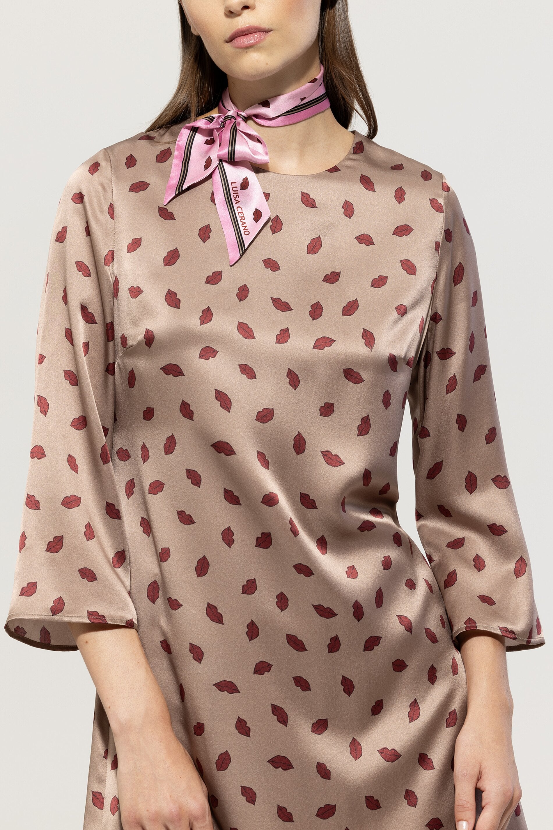 Luisa Cerano-Schal mit Lips-Print-Accessoires-Black-Deal-Outlet-by-ARCHIVIST