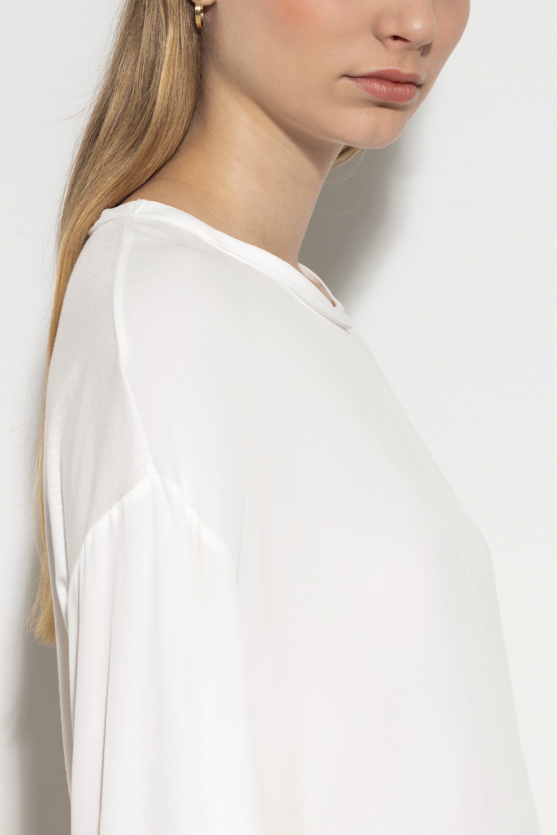 Blusenshirt aus Seiden-Mix