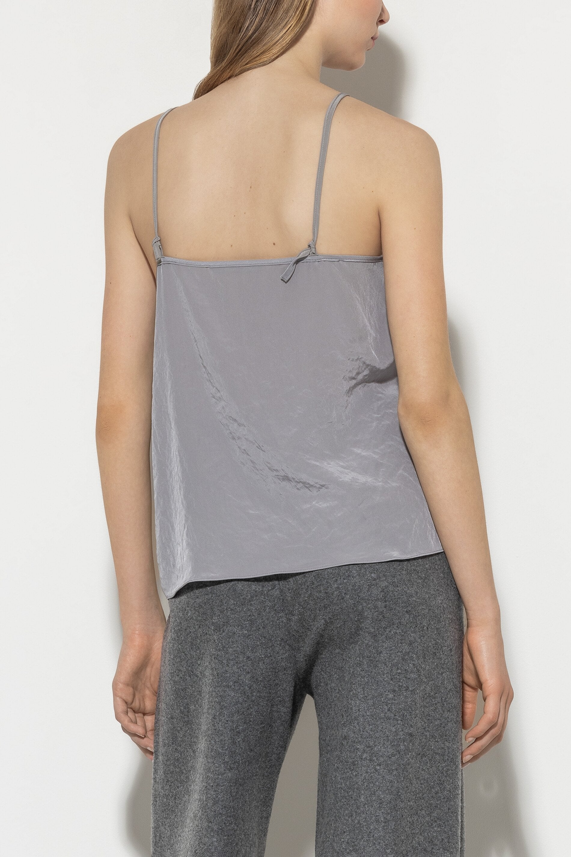 Spaghetti-Top mit Strasskordel