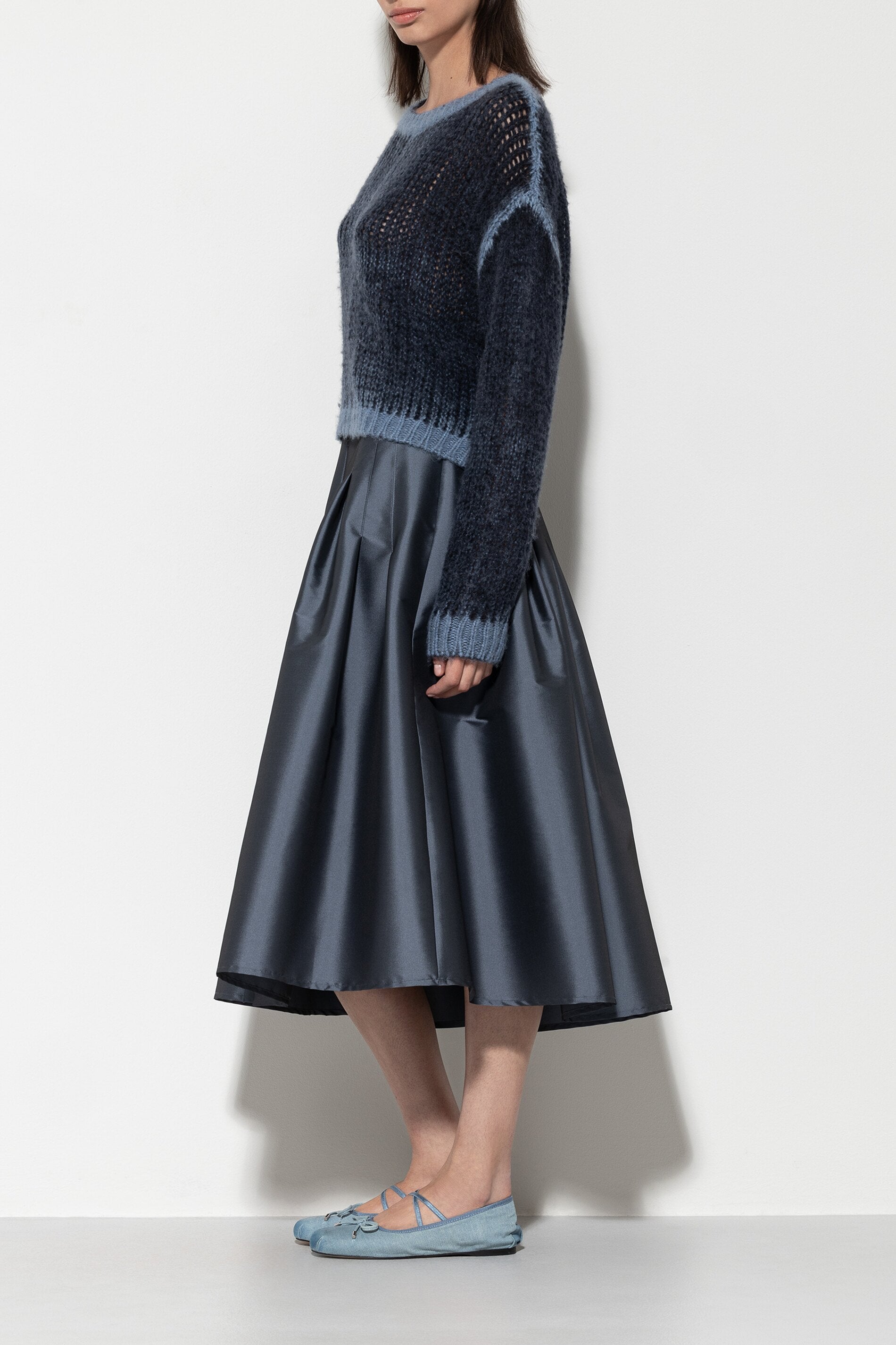 Taft-Rock mit Faltendetails