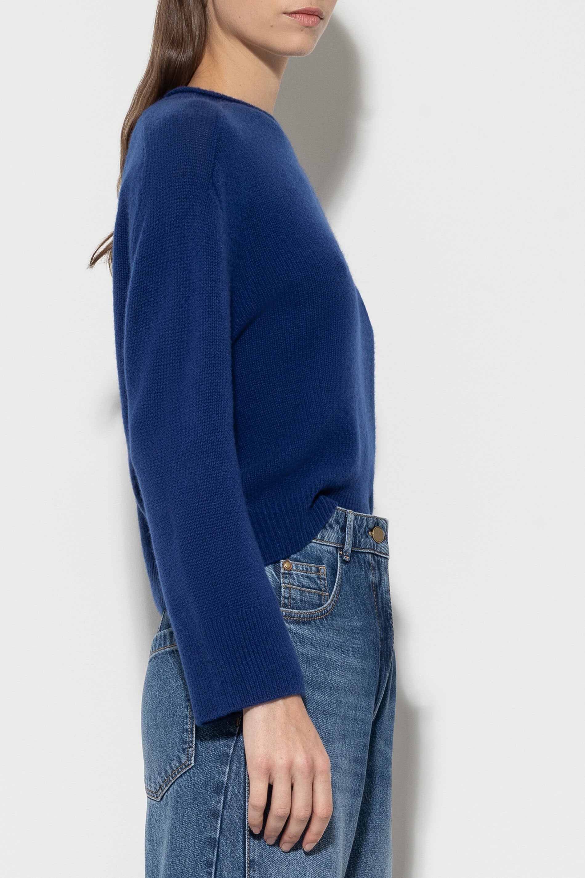 Sweater made of cashmere blend