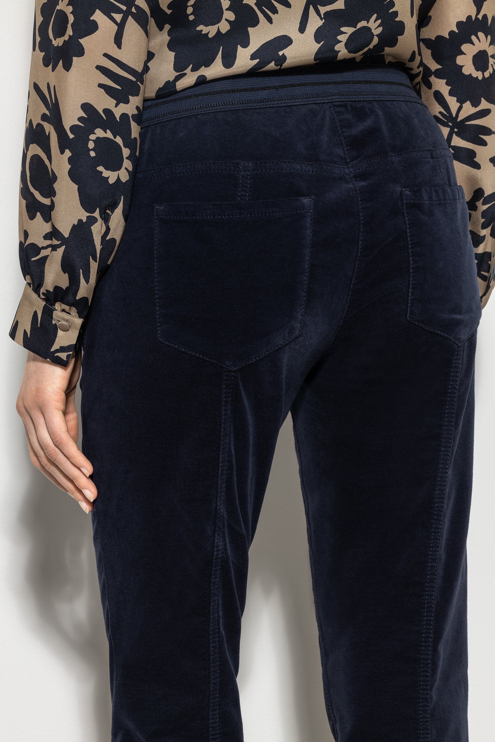 High-Stretch-Velvet-Pants