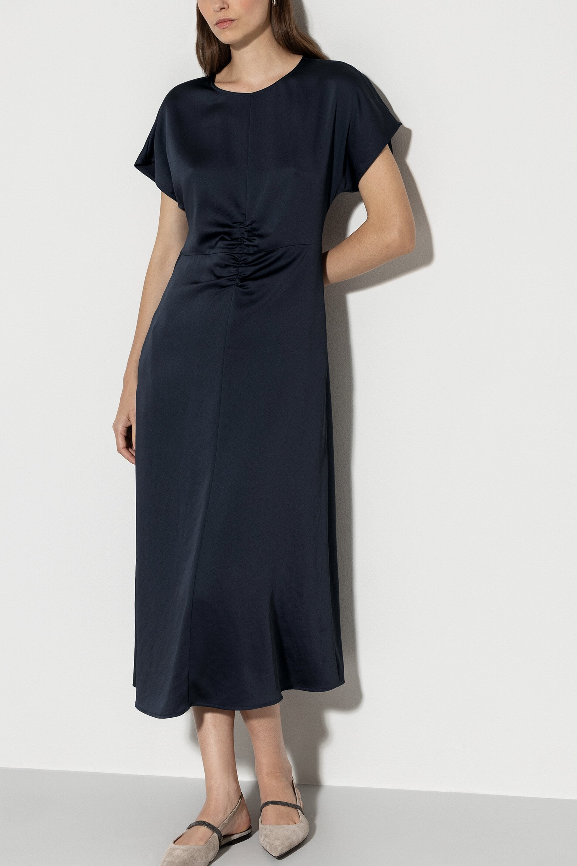 Maxikleid mit Faltendetails