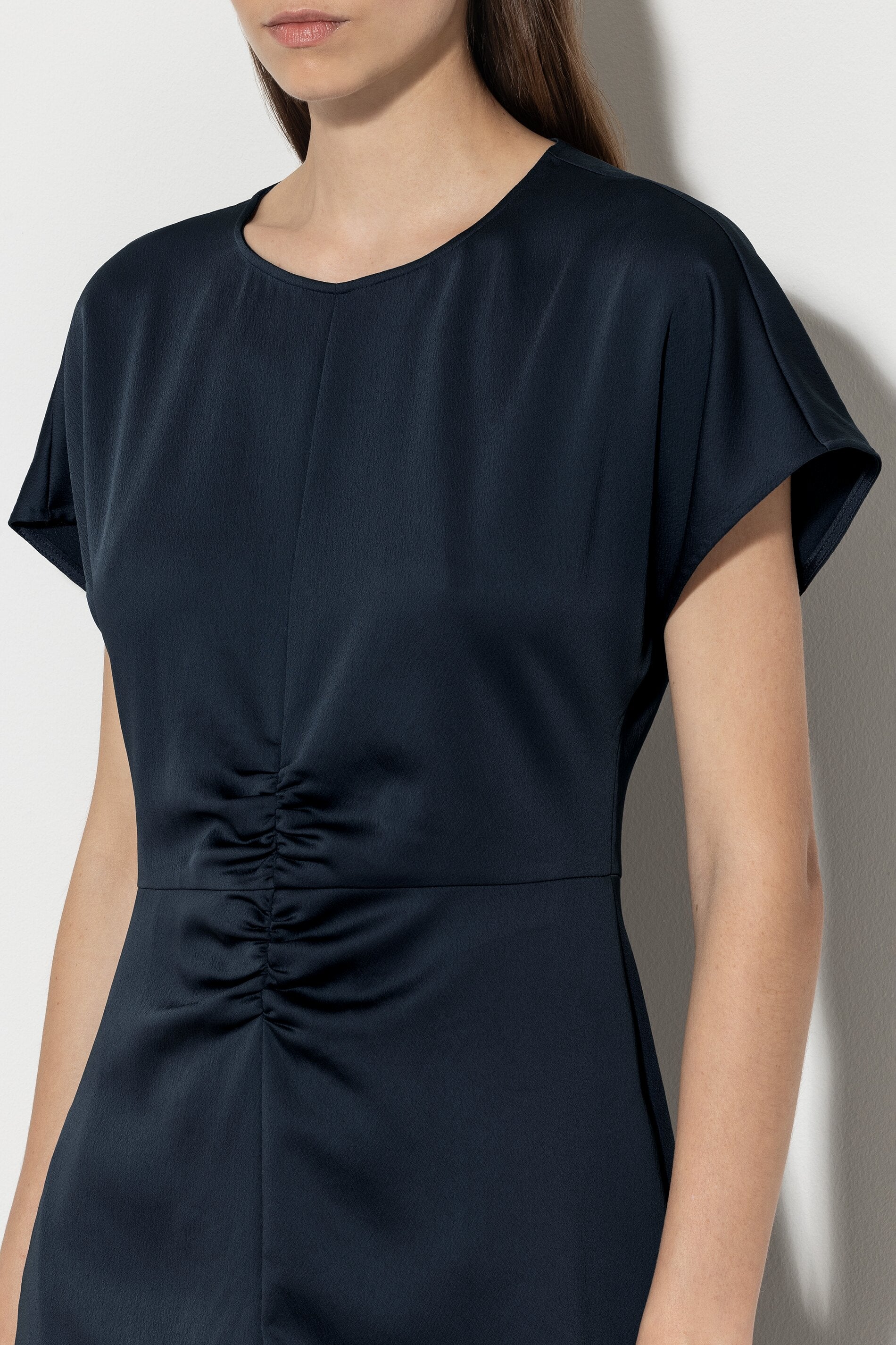 Maxikleid mit Faltendetails