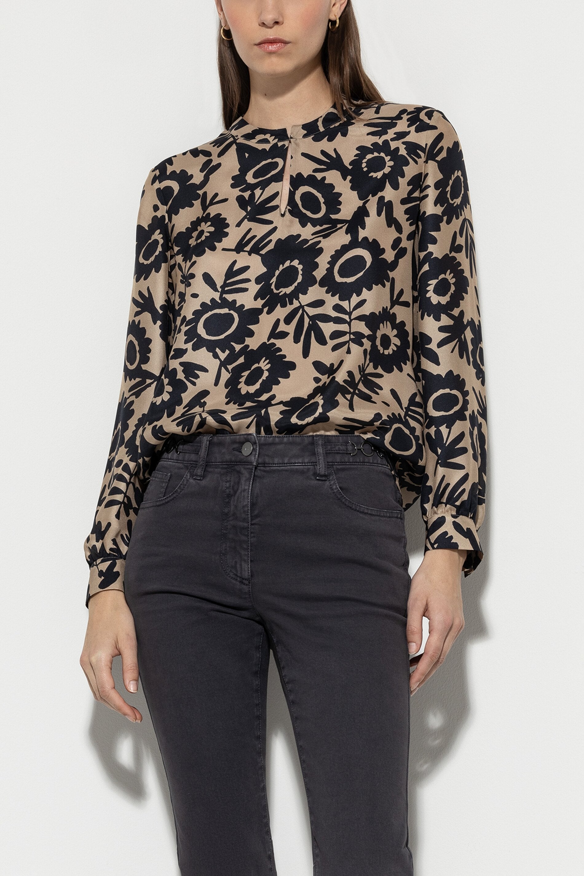 Blouse with flower print