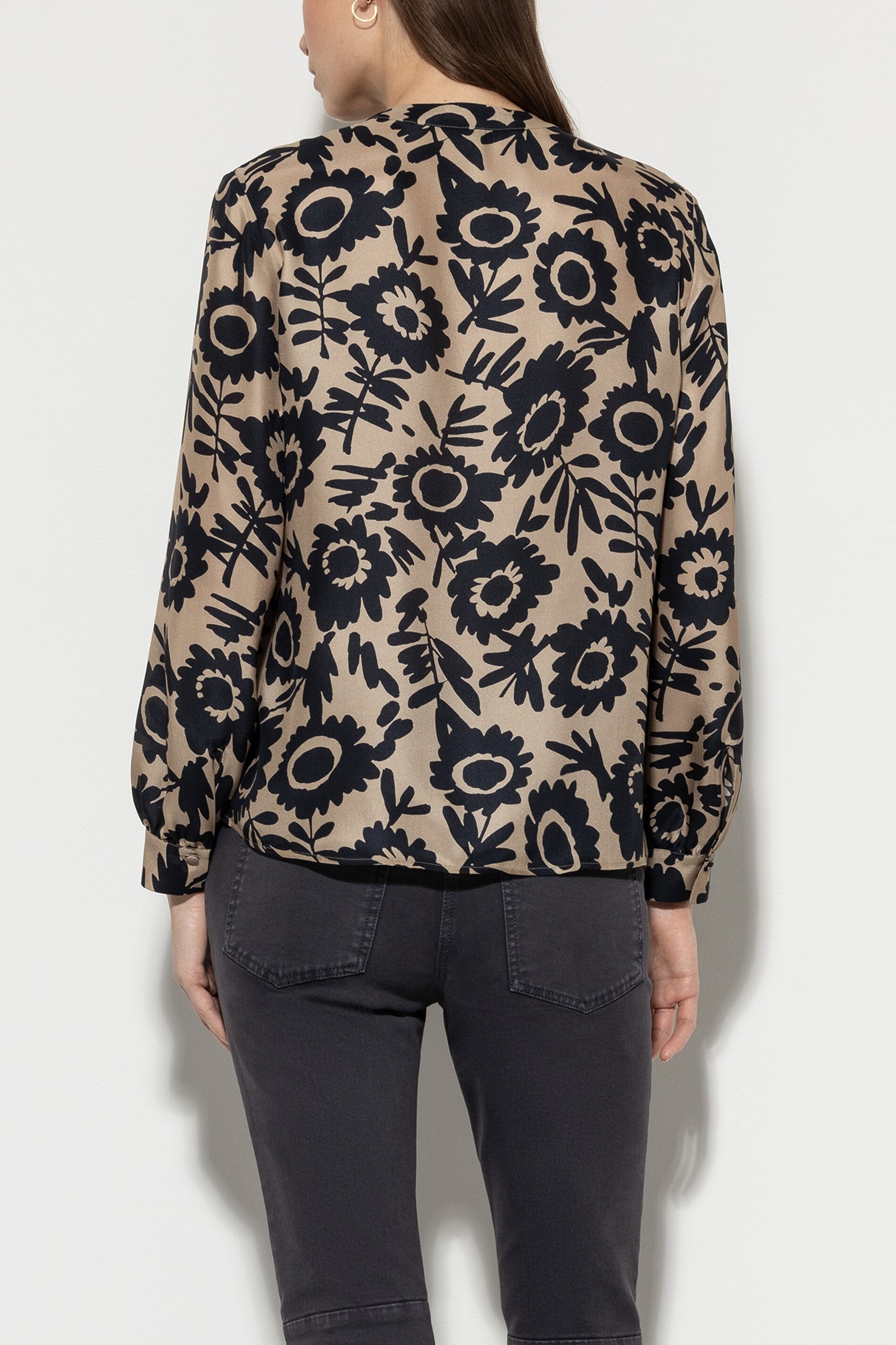 Blouse with flower print