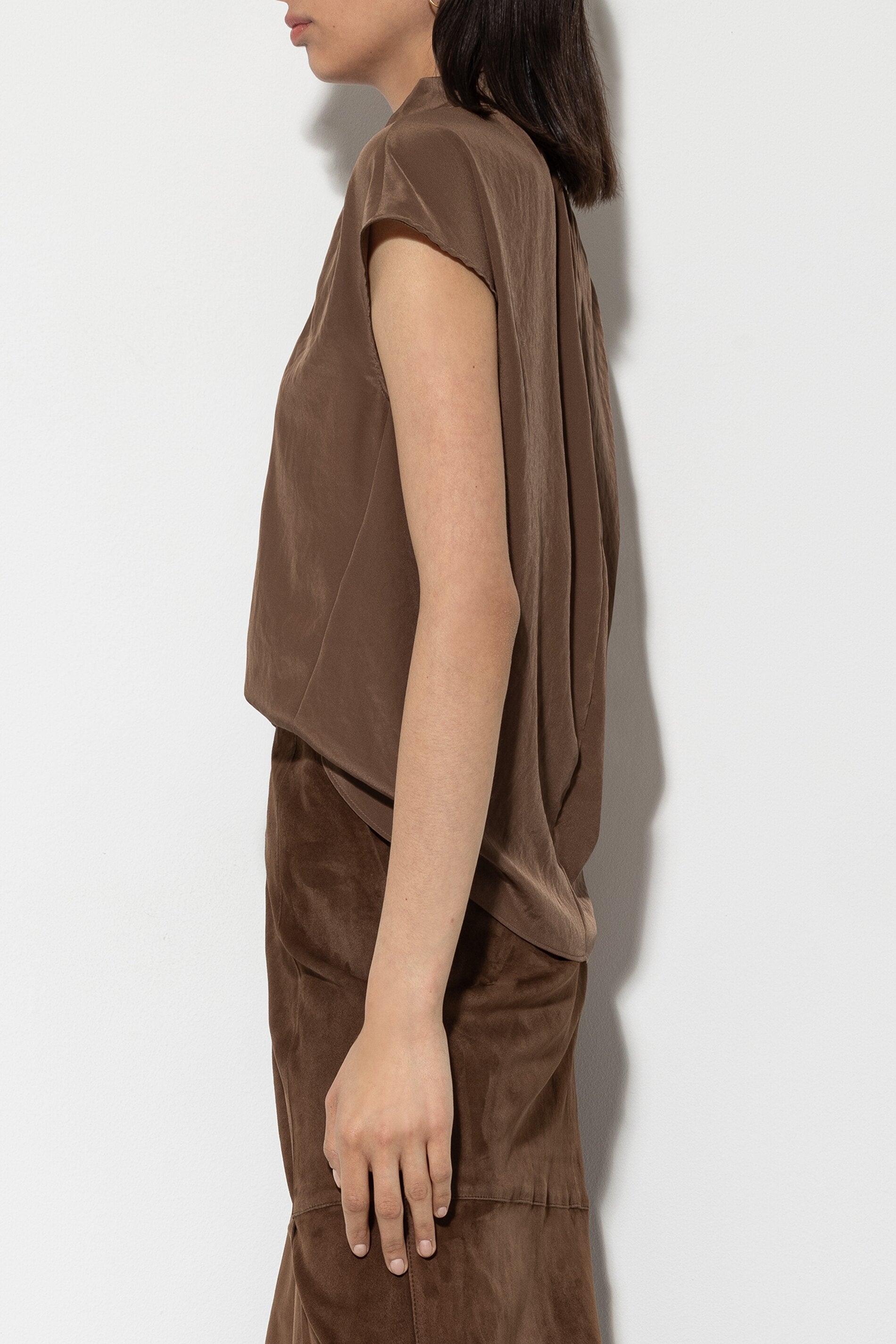 Blouse with knot detail