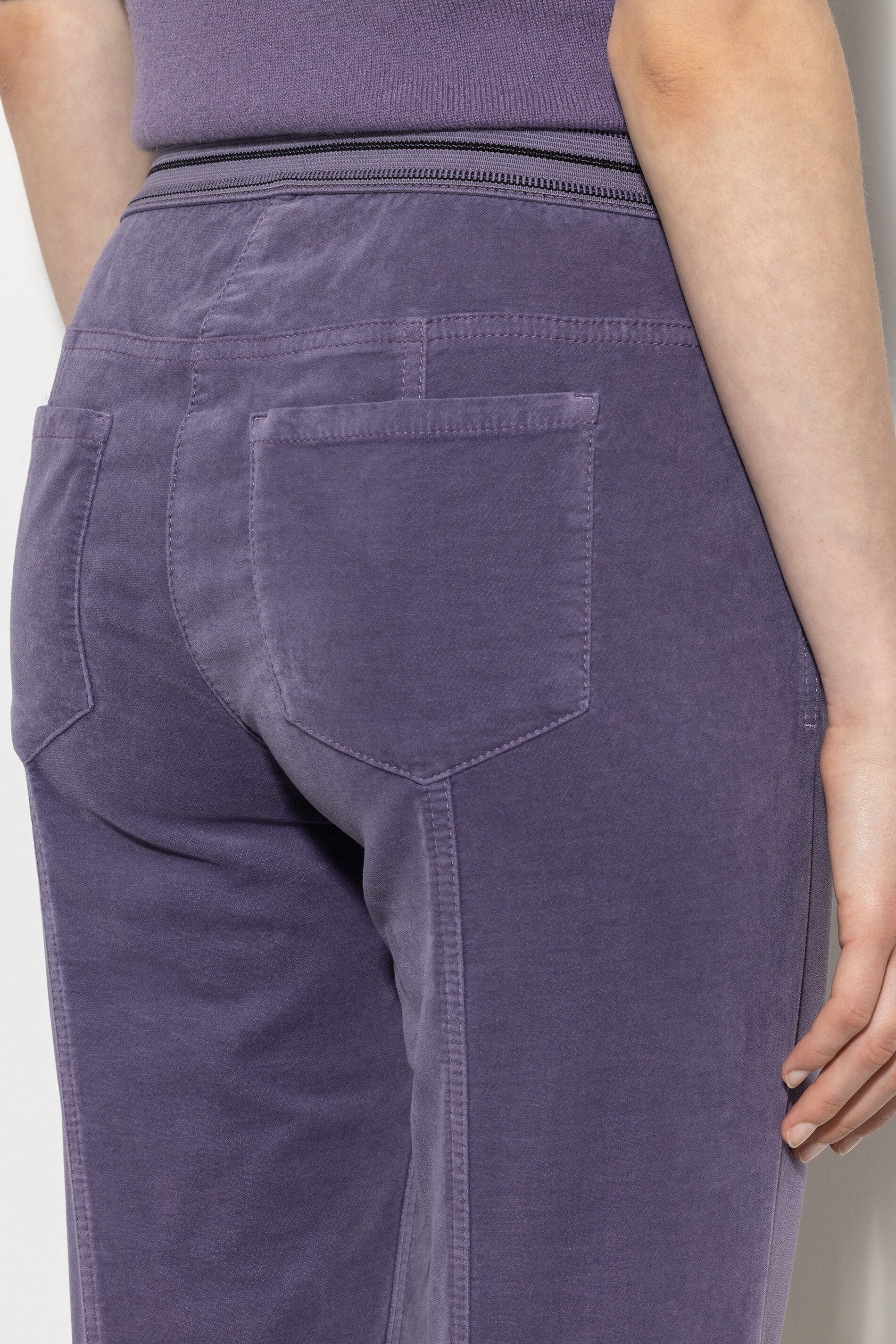 High-Stretch-Velvet-Pants