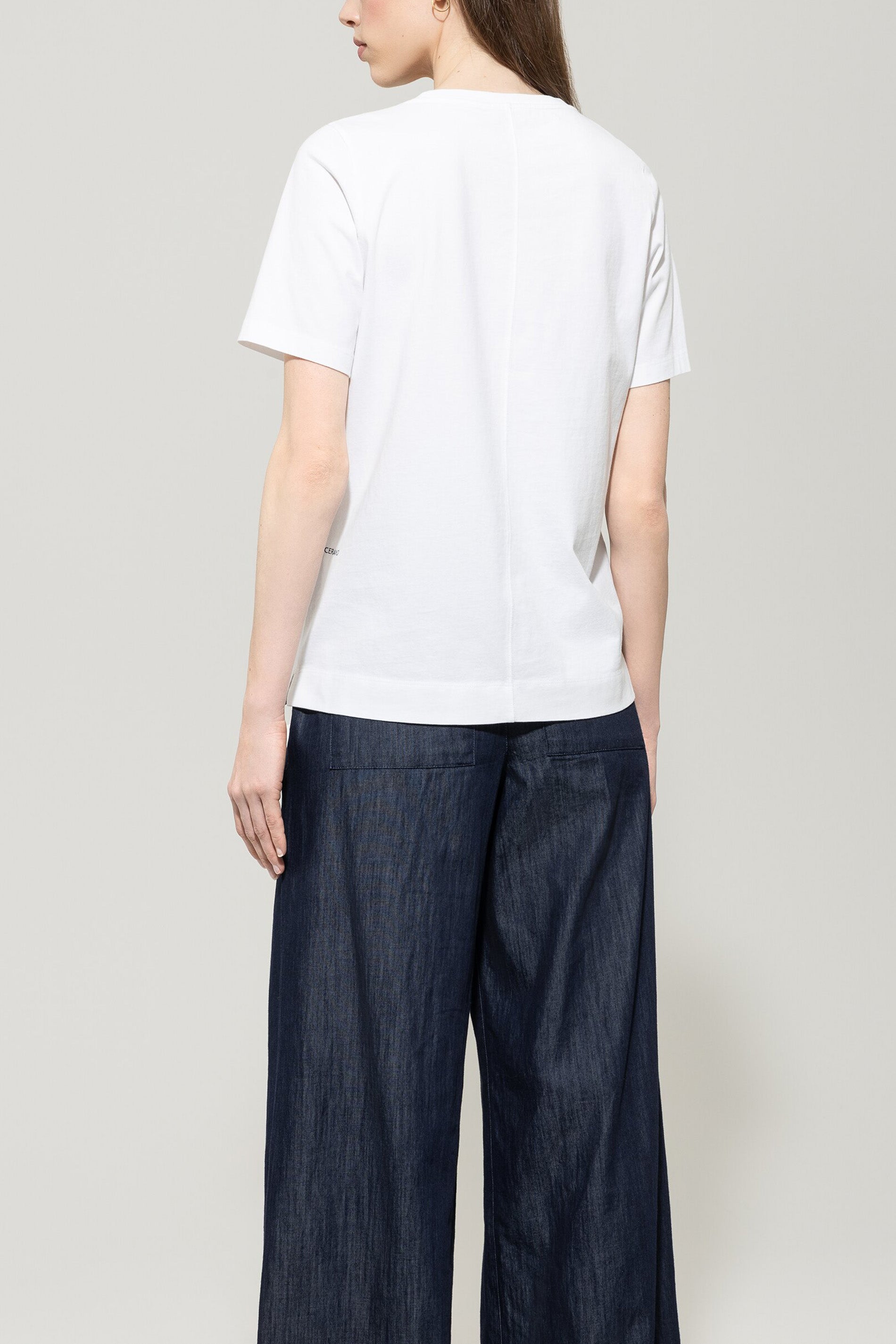 T-Shirt mit Stickerei