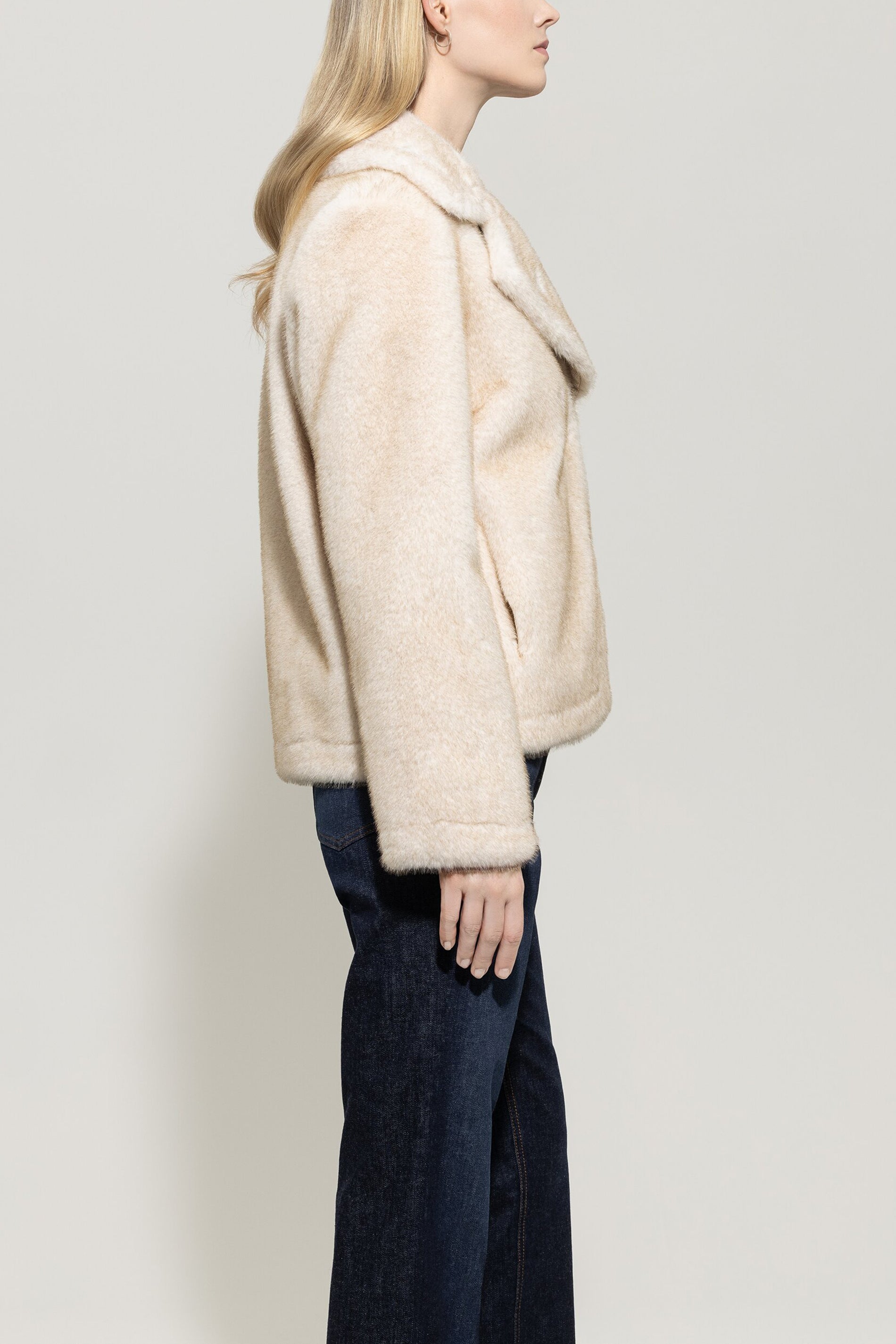Jacke in Fell-Optik