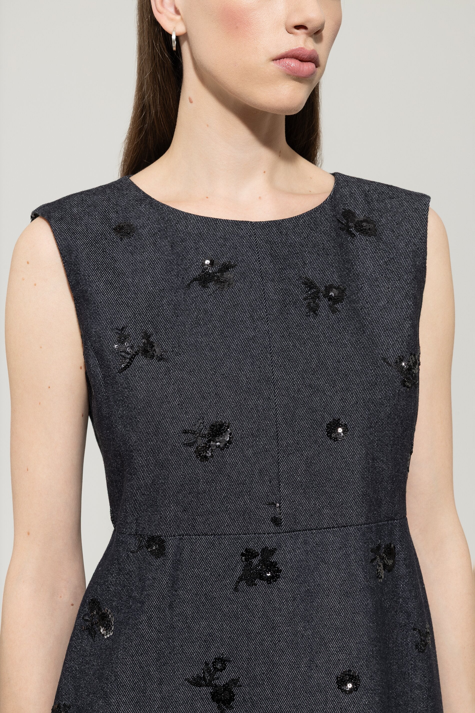 Pailletten-Denim-Kleid