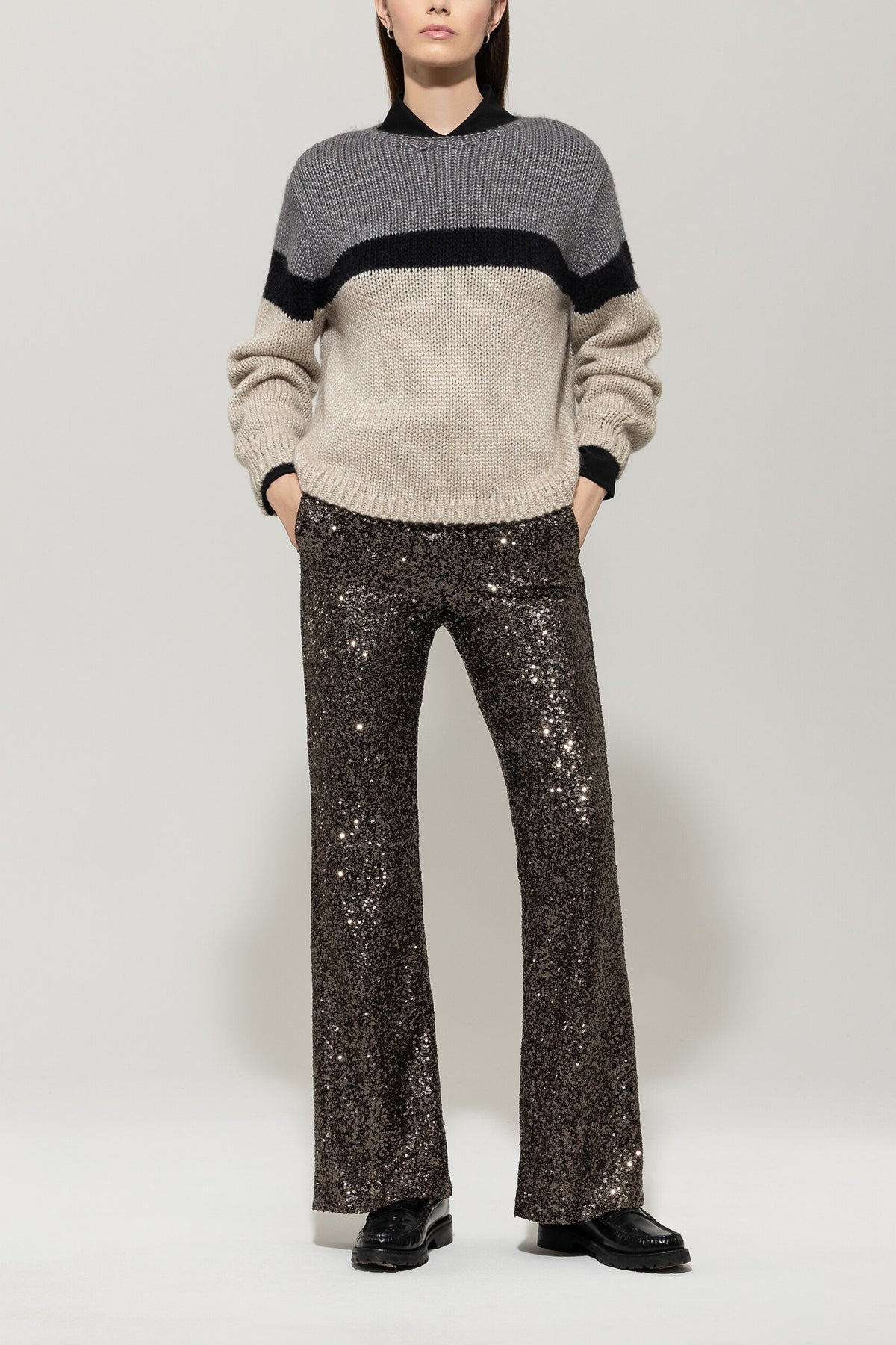 Flared-Pants mit Pailletten